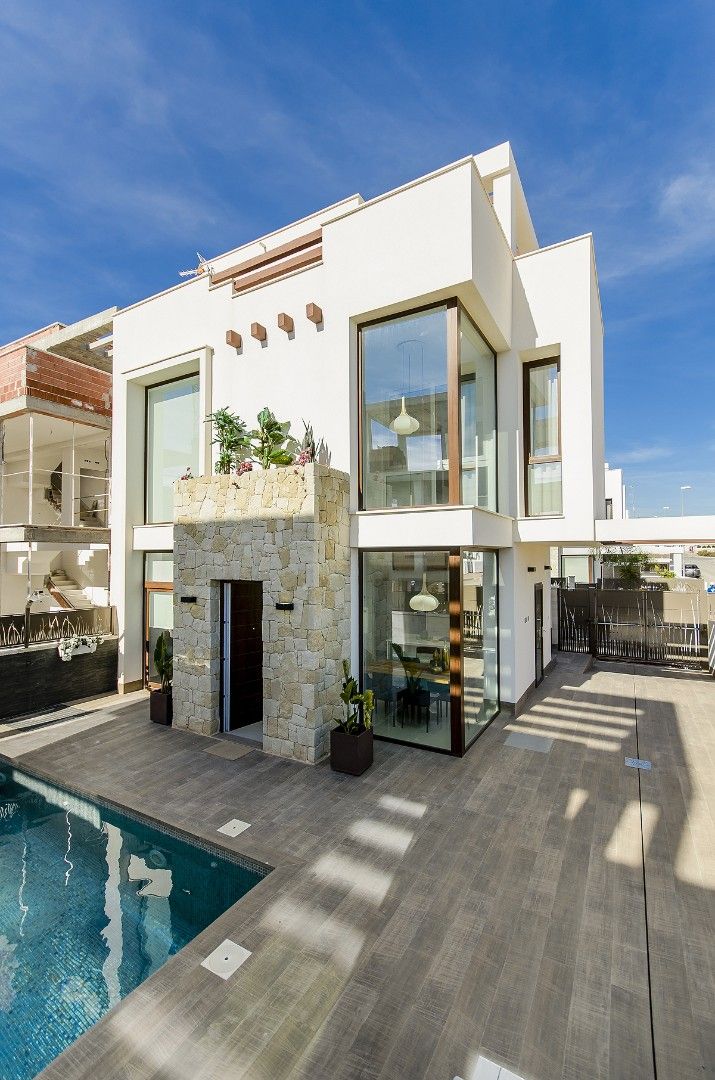 Residencial Laguna Azul - Los Montesinos foto {{pictureIndex}}