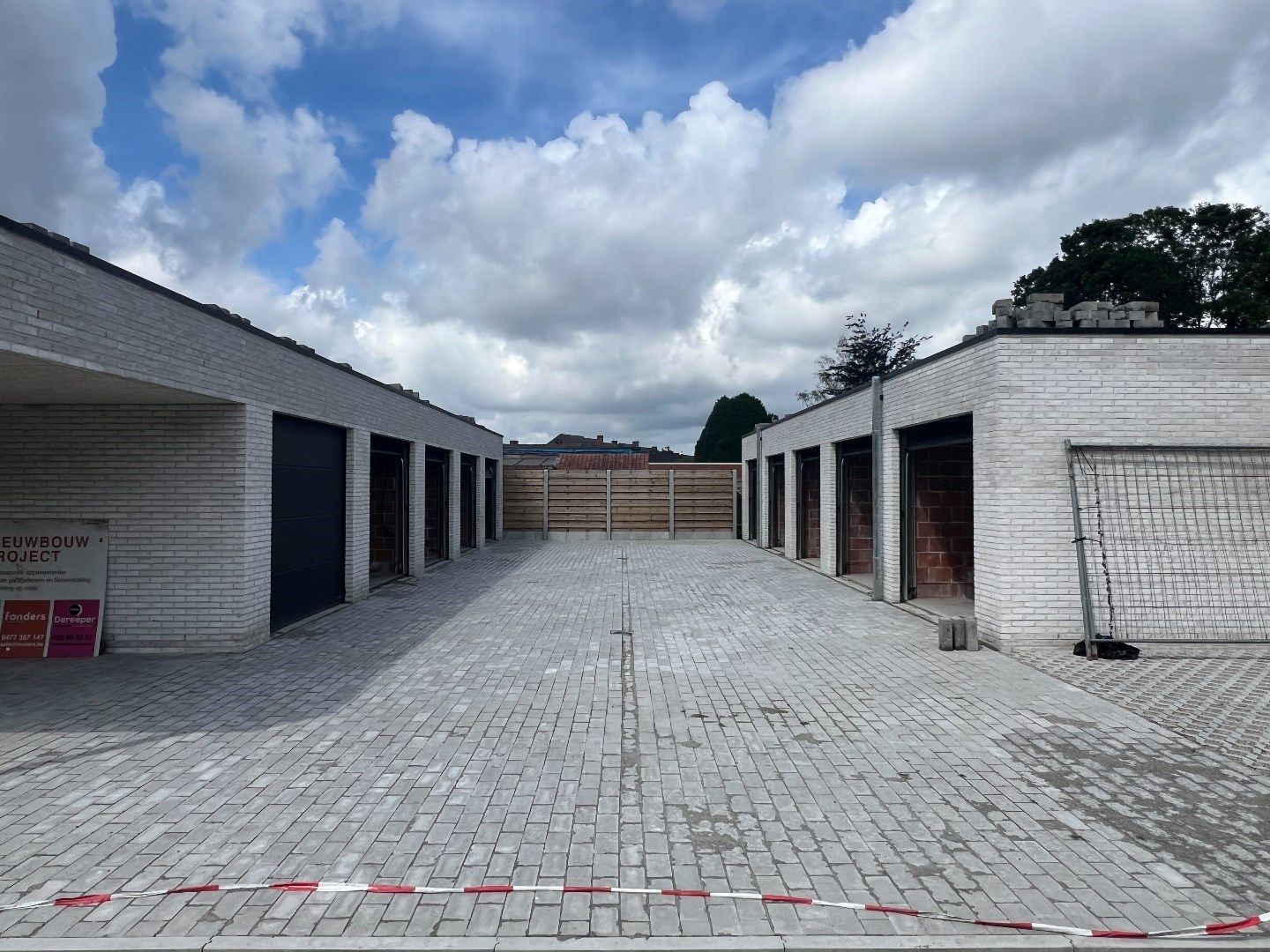 Residentie Chapeau: nieuwbouwappartementen met garagebox in hartje Eernegem foto 12