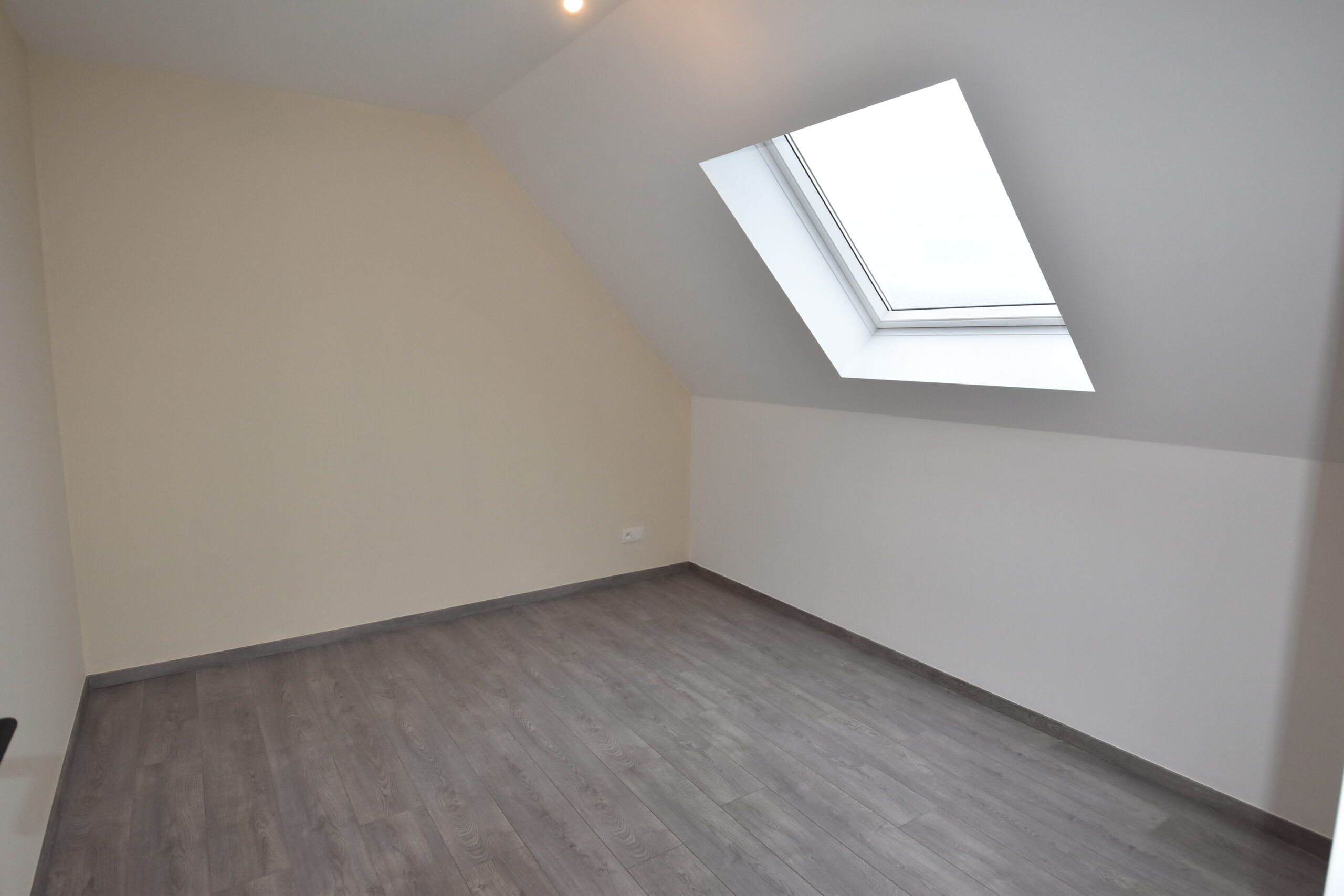 Zeer ruim duplex appartement (3 slpks) met garage in Sint-Pauwels foto 6