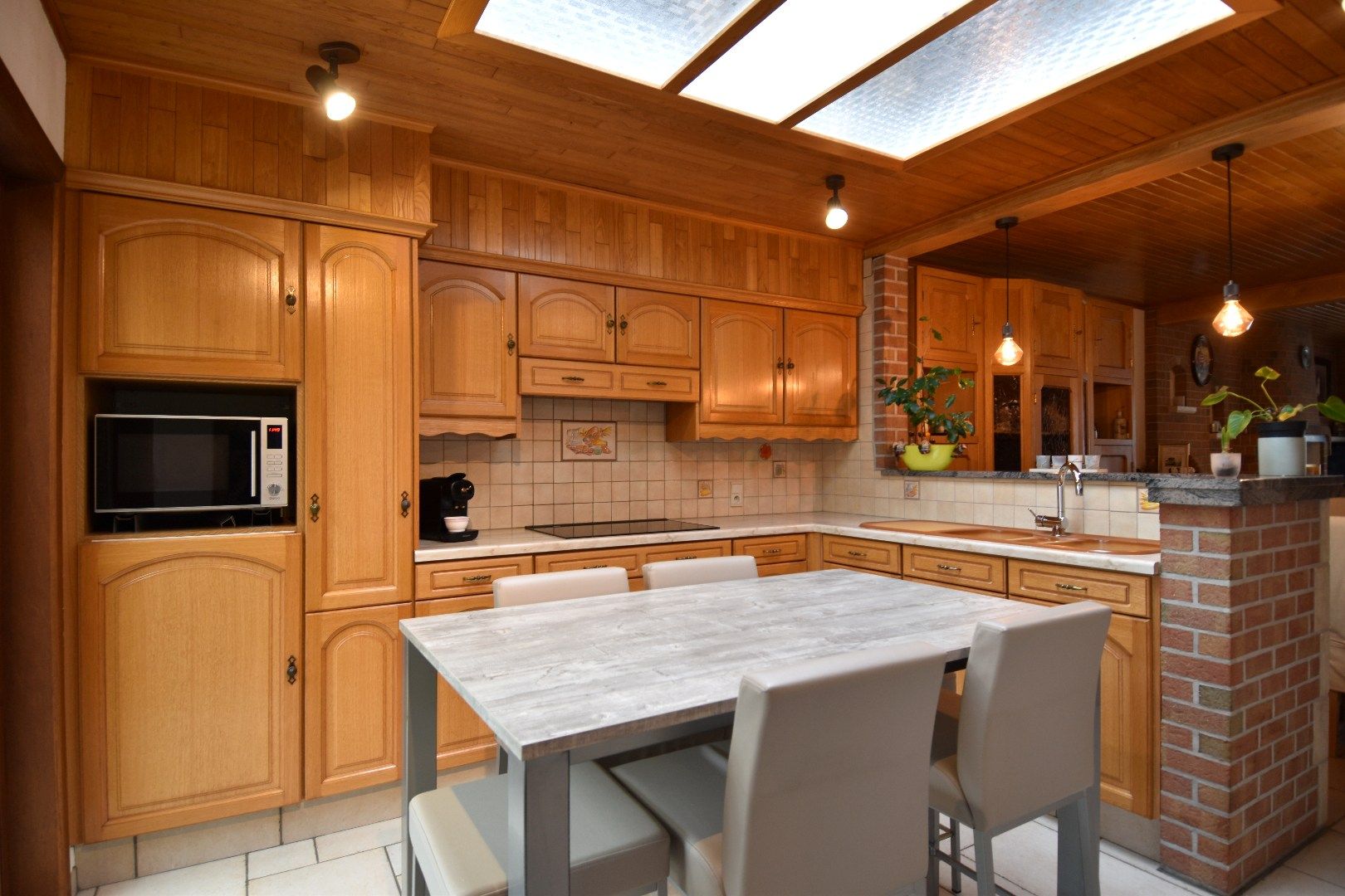 Instapklare woning met 3 slaapkamers te koop in het centrum van Aalbeke foto 5