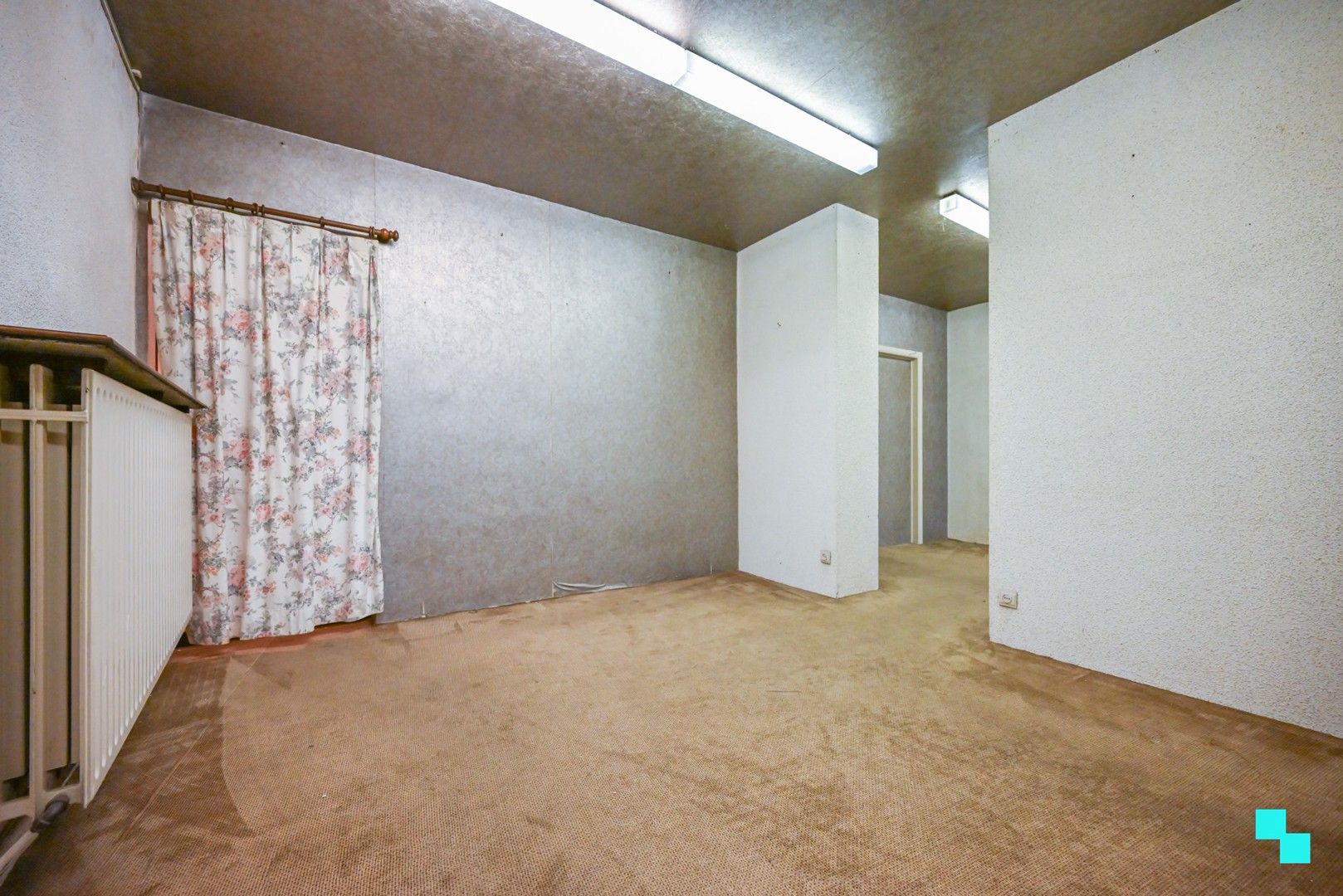 Ruime woonst met tal van mogelijkheden nabij centrum Izegem foto 6