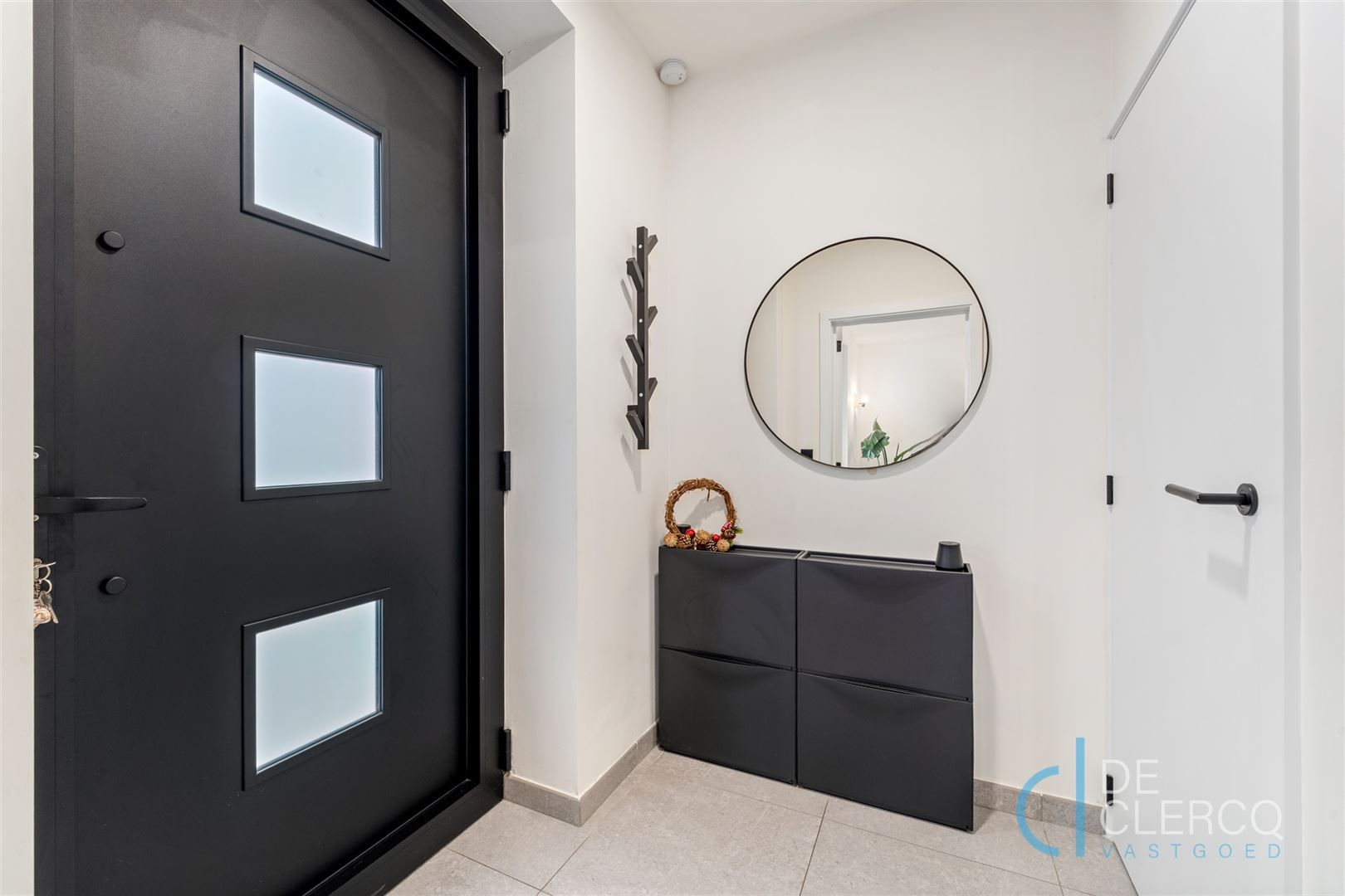 Mooie villa te koop in een rustige woonwijk te Lochristi!  foto 9