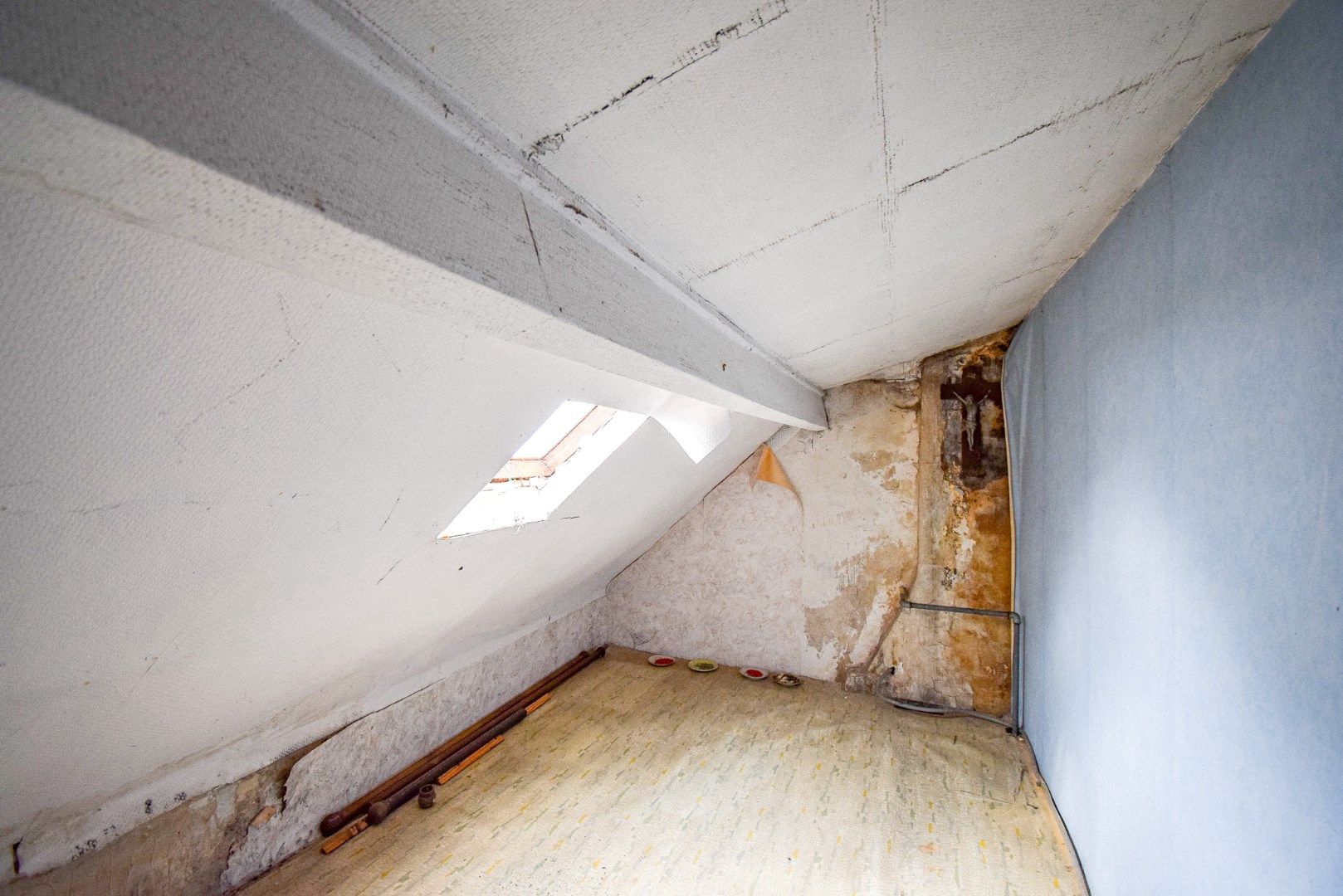 Te renoveren halfopen woning in Koekelare foto 19