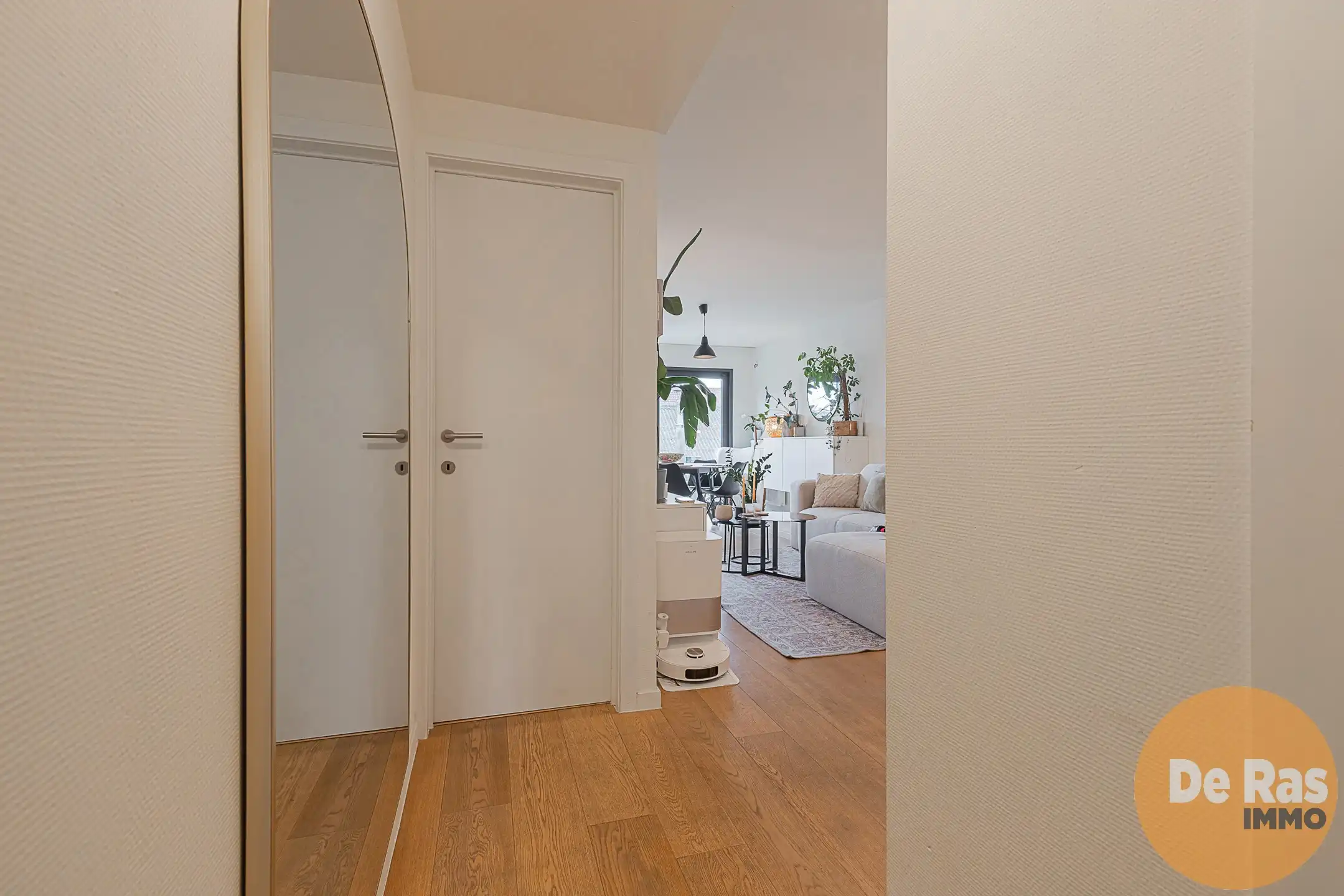 GENT - Prachtig appartement met 3 kamers en autostaanplaats foto 4