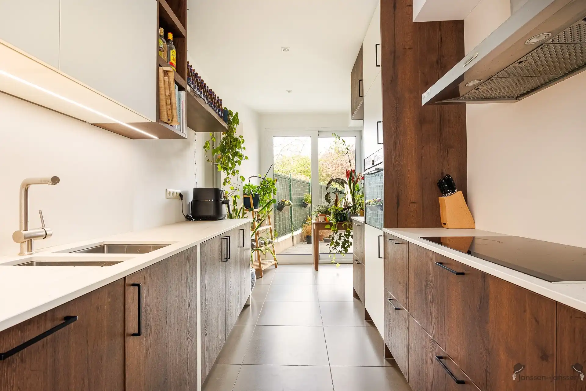 Instapklare rijwoning met 3 slpkmrs & tuin foto 7