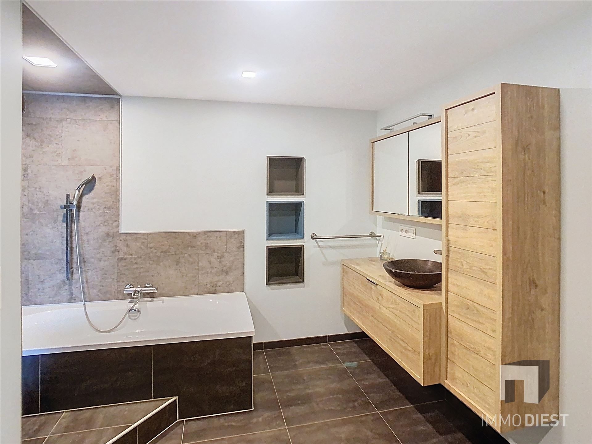 Mooi duplex appartement met groot terras foto 10