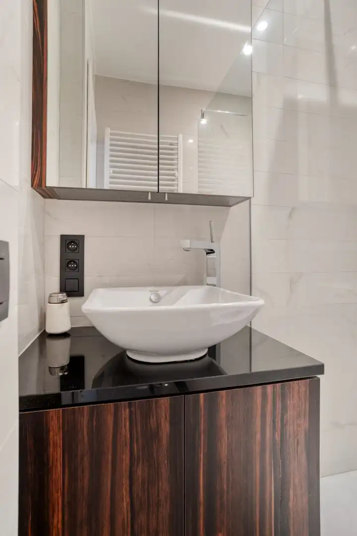 Gerenoveerd 1 slaapkamer appartement in een residentie in Art Deco-stijl met zijdelings zeezicht foto 14