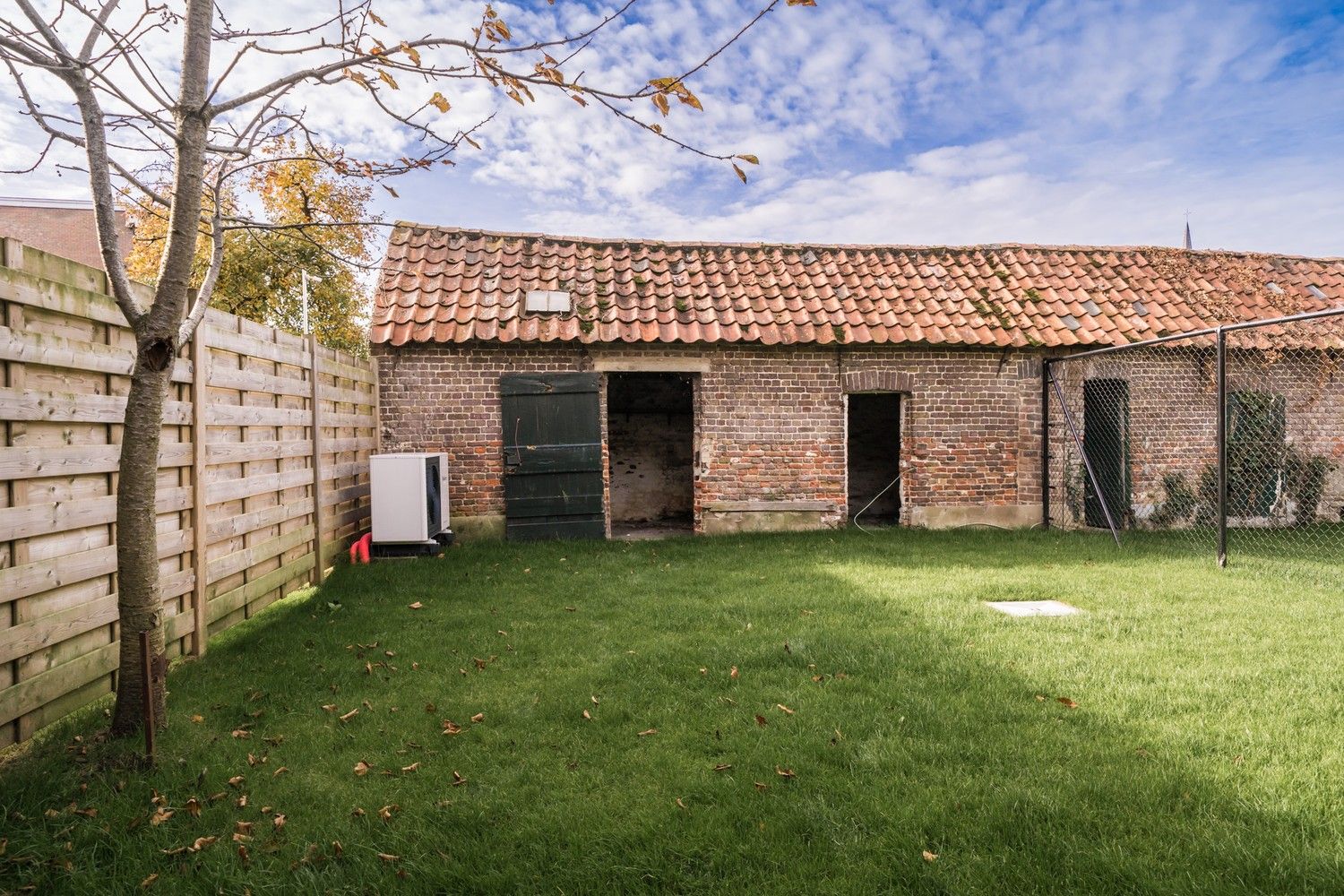 Gerenoveerde dorpswoning met lichtrijke keuken en 3 slaapkamers foto 2