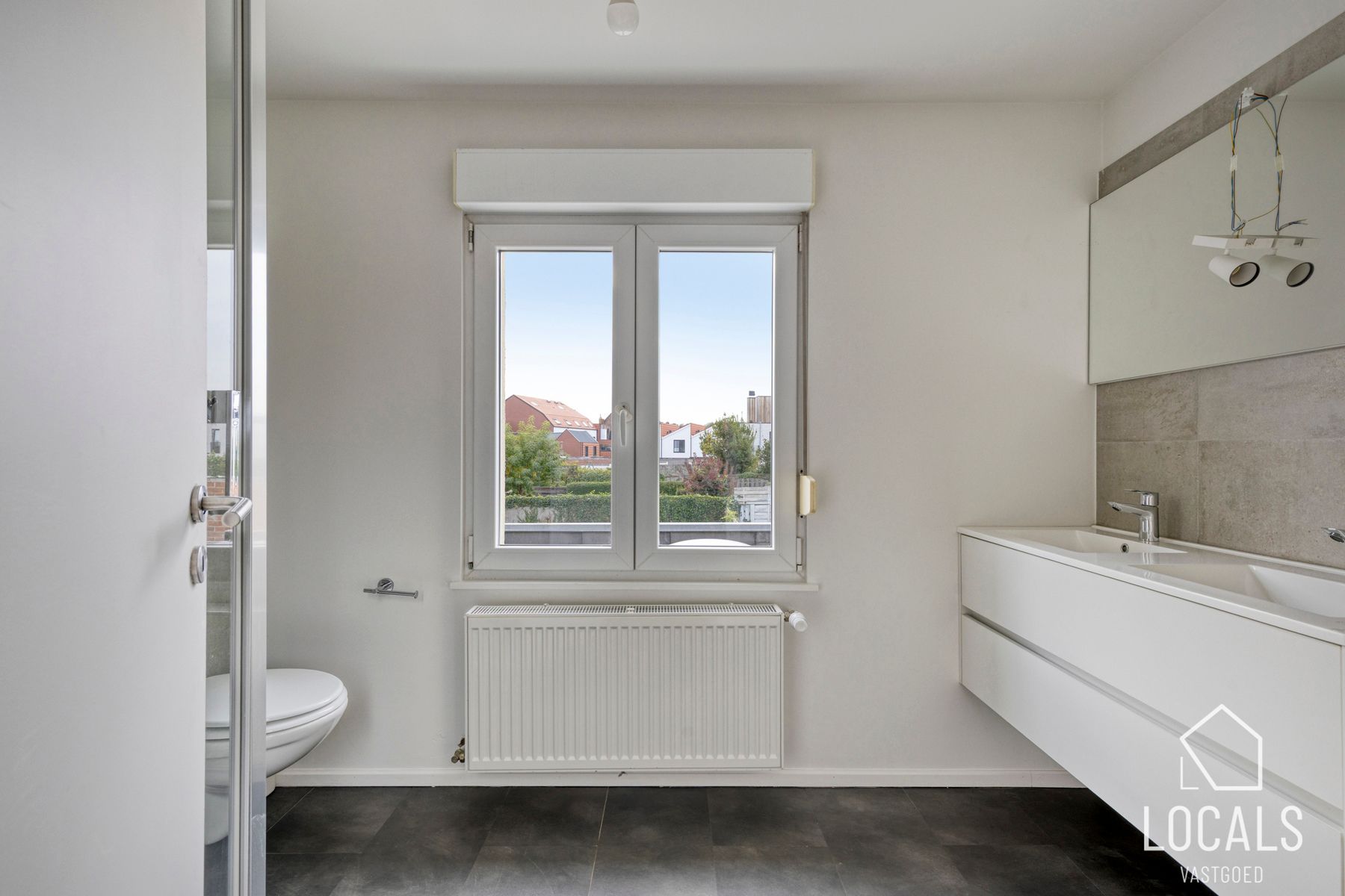 Gerenoveerde woning in centrum foto 10