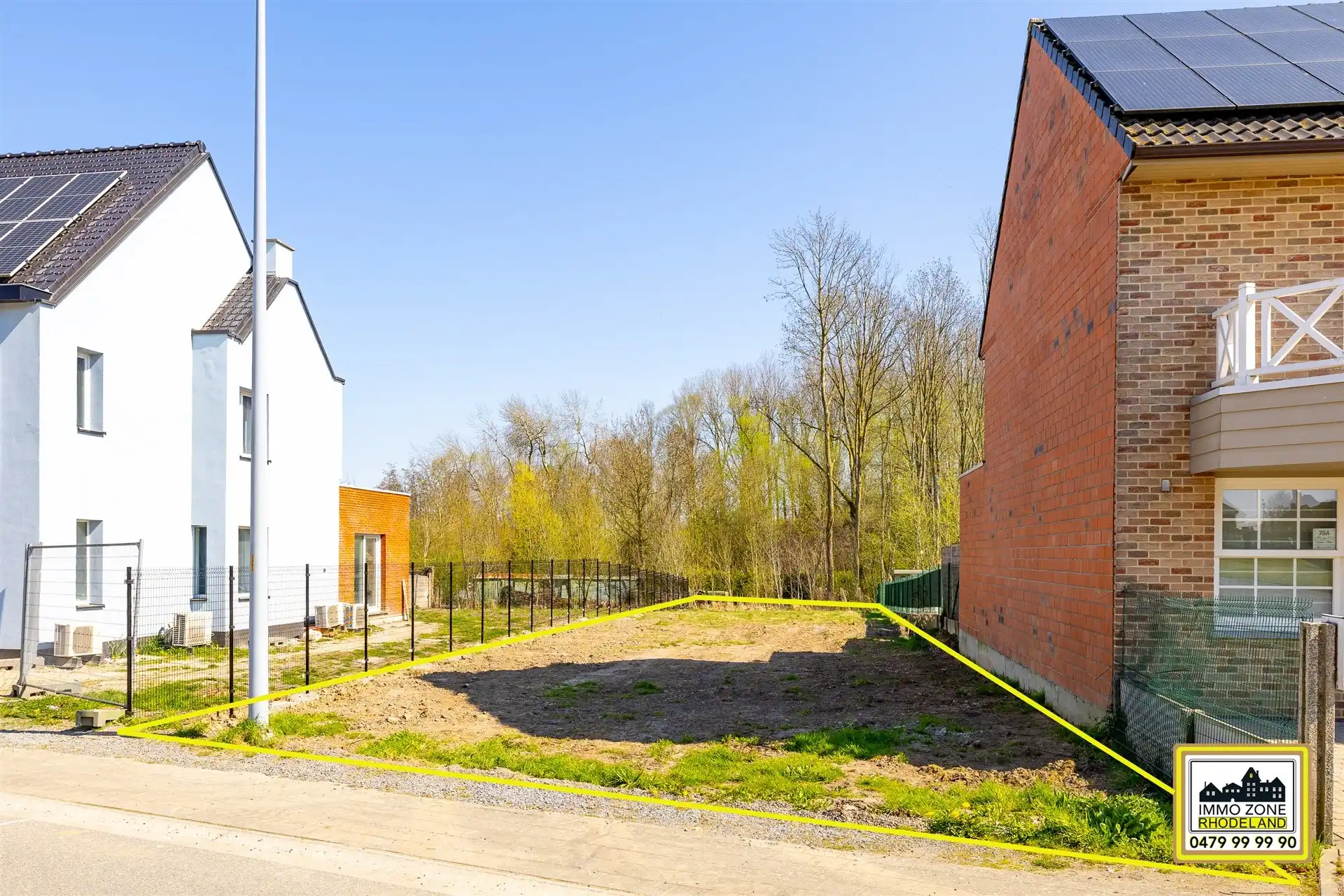 Bouwgrond voor halfopen bebouwing op uitstekende ligging foto {{pictureIndex}}