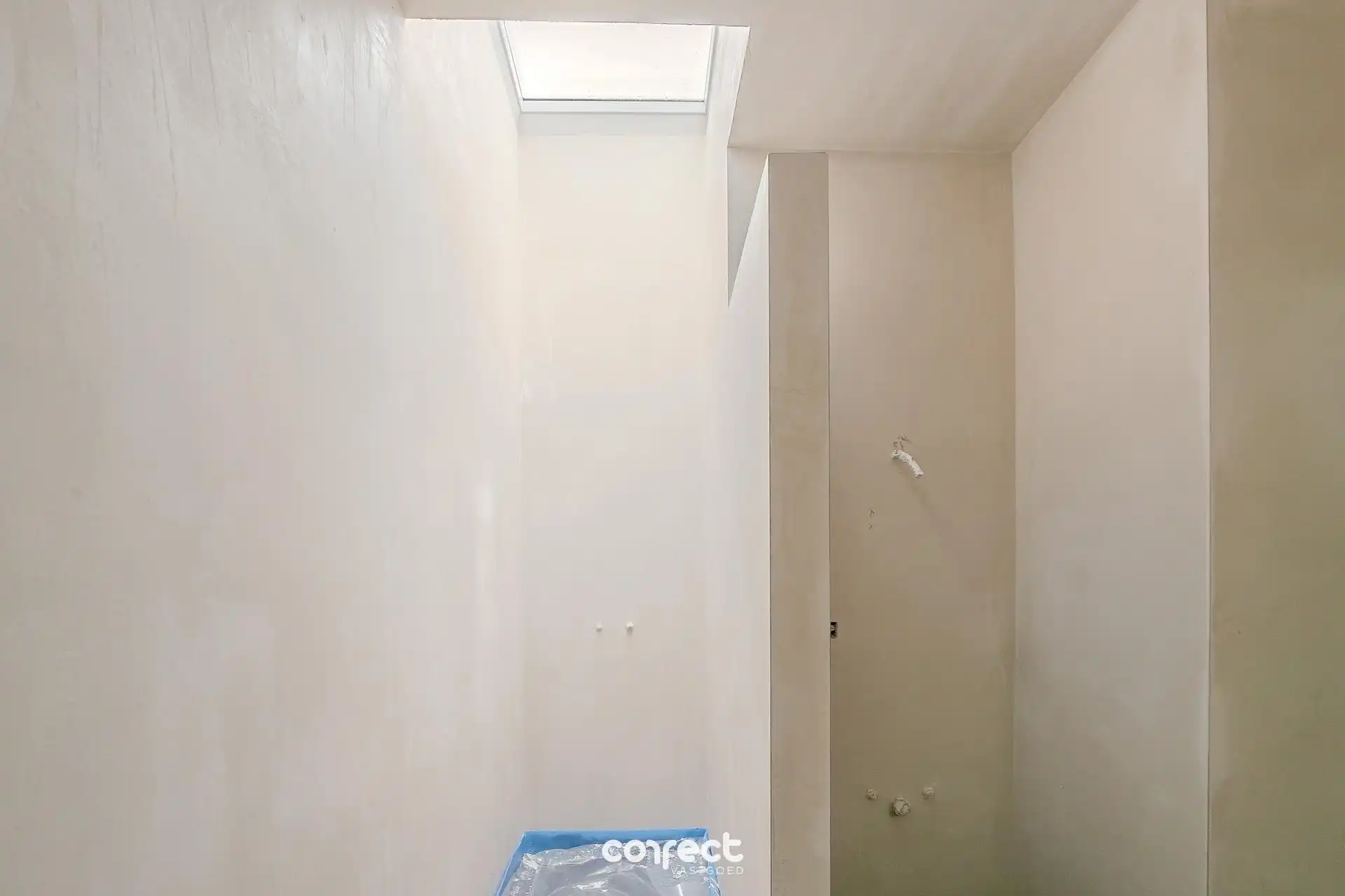 Prachtig en ruim appartement met mooi zongericht terras op de tweede verdieping, 2 slaapkamers waarvan één met annex bureelruimte. foto 9