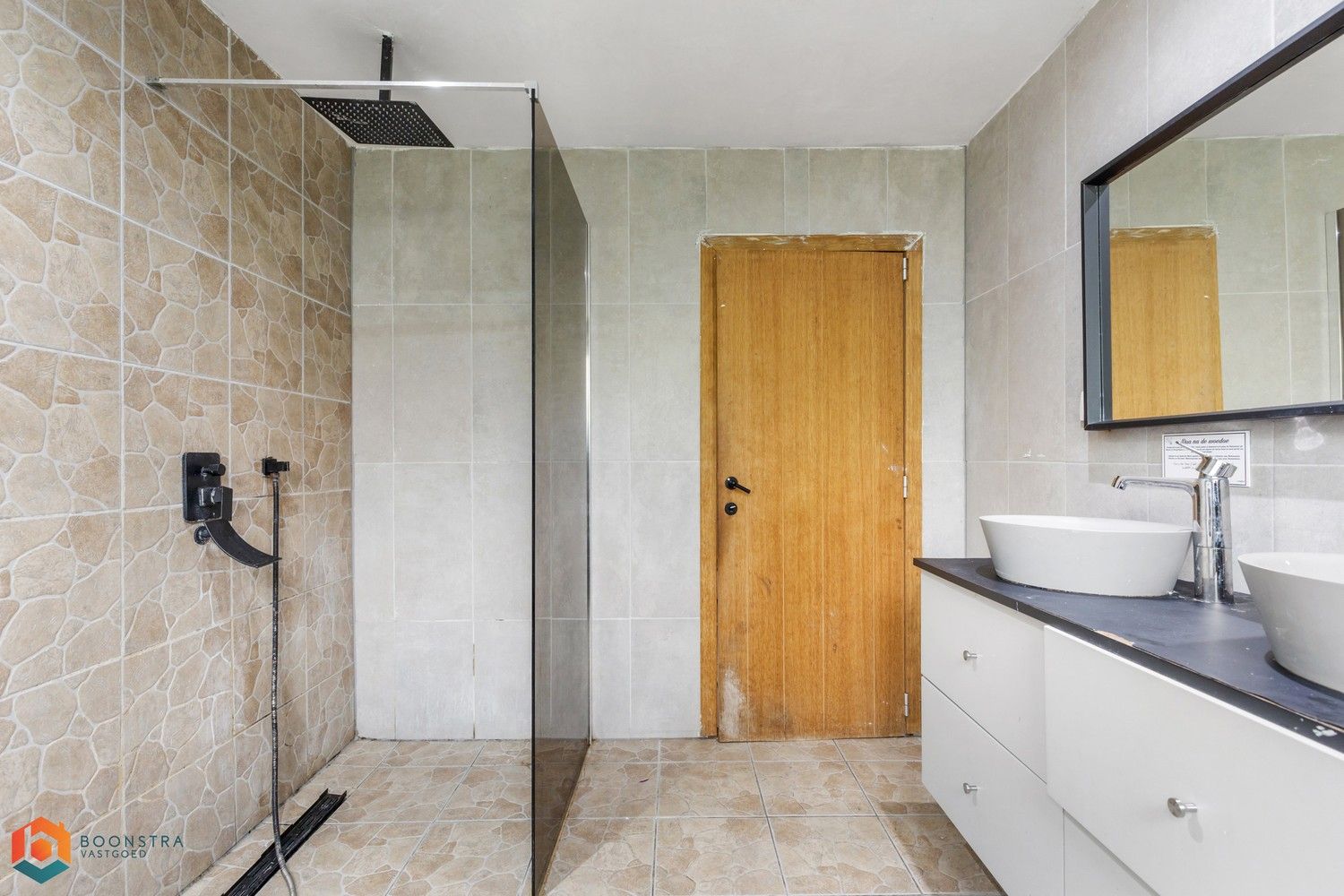 Woning met 4 slpkrs en garage op perceel van 1401 m² foto 22