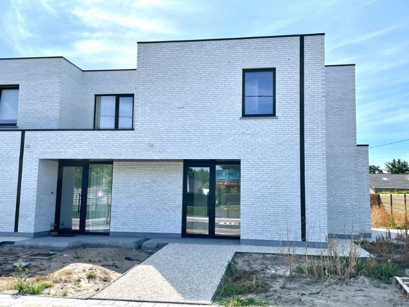 ()=>{if(producerUpdateValueVersion(node),producerAccessed(node),node.value===ERRORED)throw node.error;return node.value} Schoonstraat 155/B - 9940 Evergem