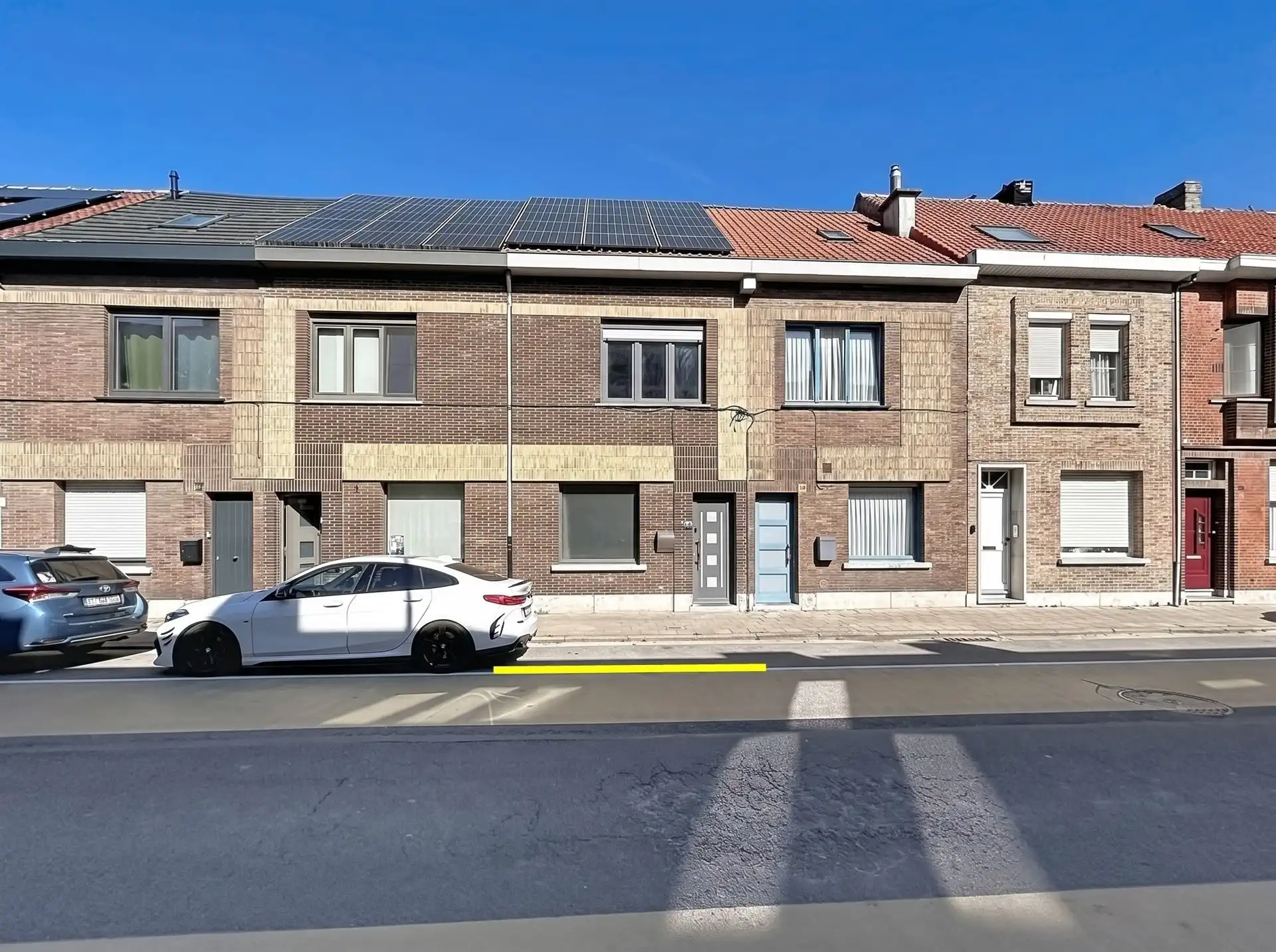 Prachtige gezinswoning met 3 slaapkamers en grote tuin  in hartje Sint-Niklaas! foto 16