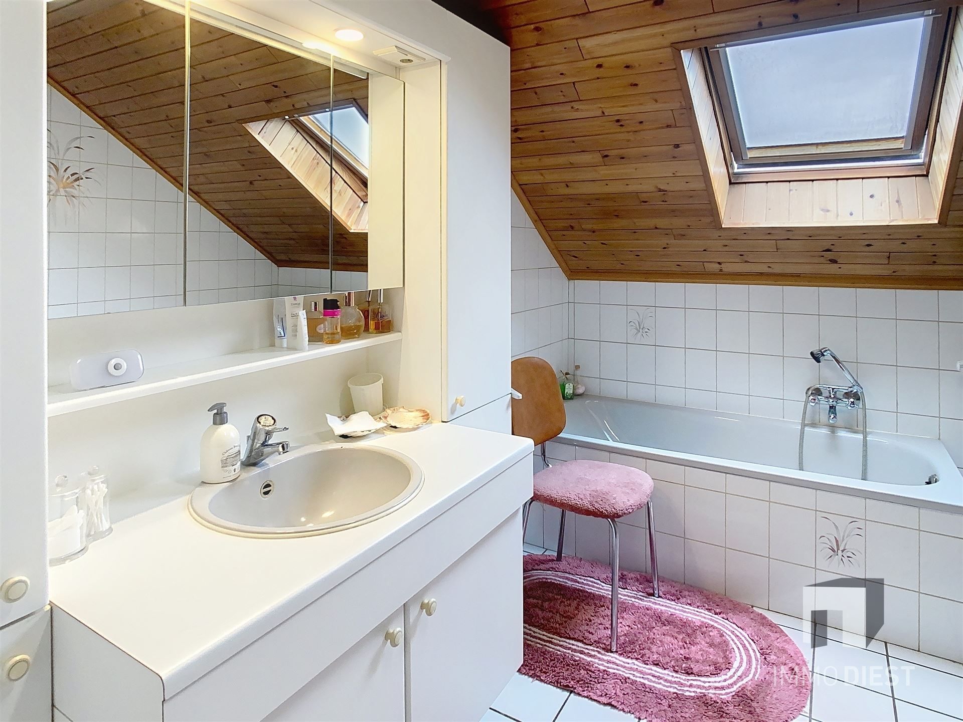 Charmante woning op 9a 48ca foto 17