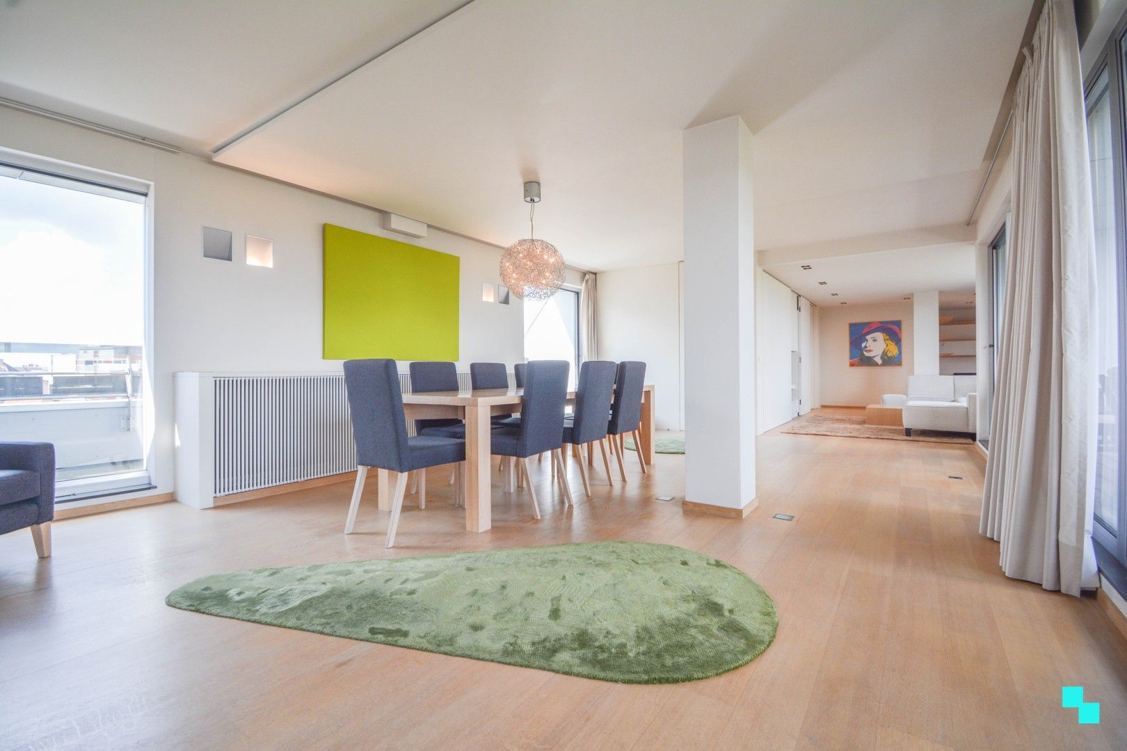 UItzonderlijk ruim appartement aan het water te Roeselare! foto 2