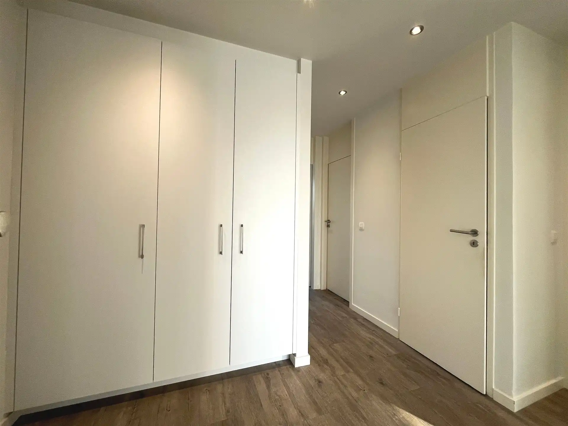 Gerenoveerd appartement met zuid terras en autostaanplaats  foto 12