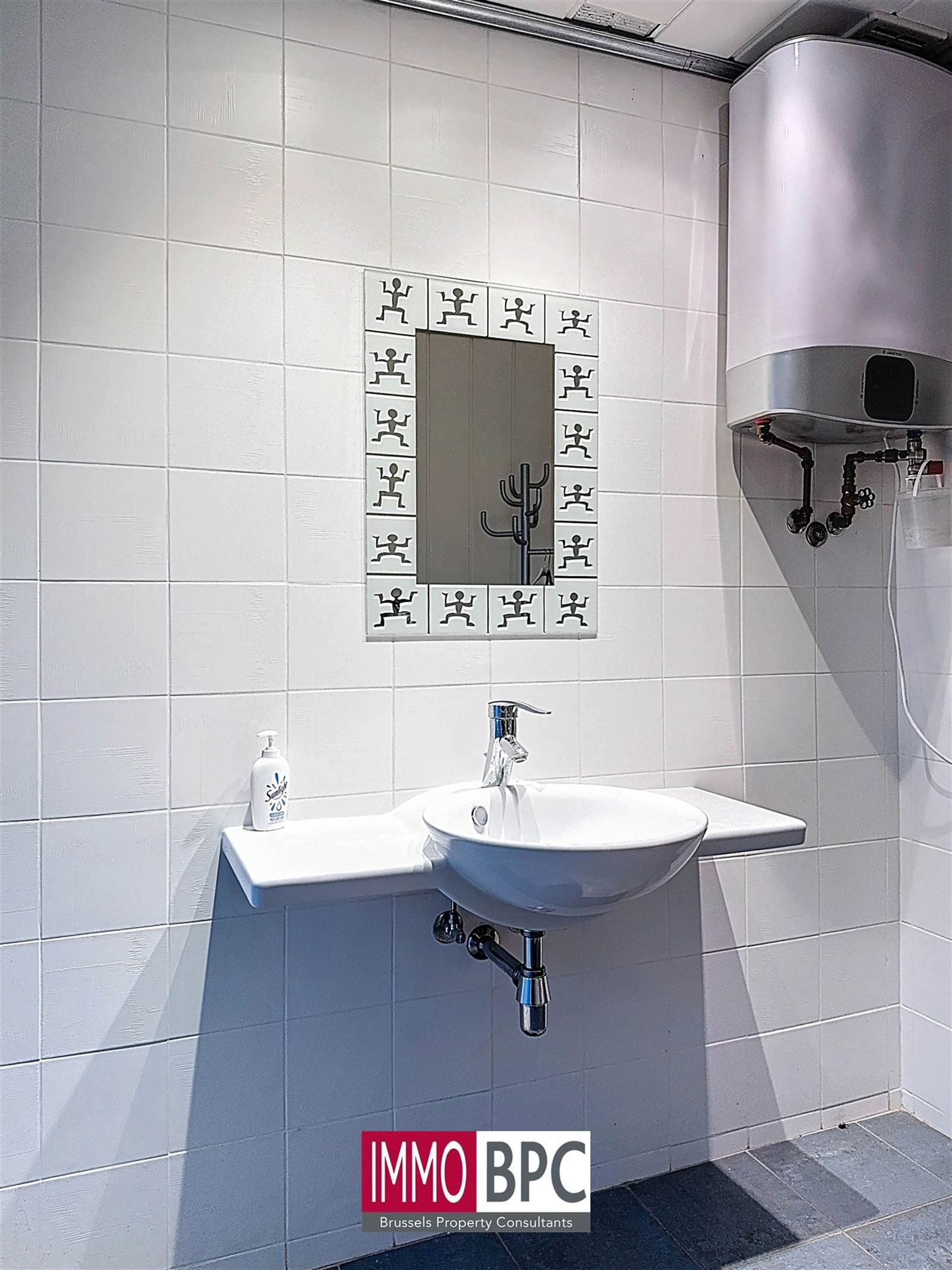 Karaktervol woning met 5 slaapkamers , tuin en garage  foto 36