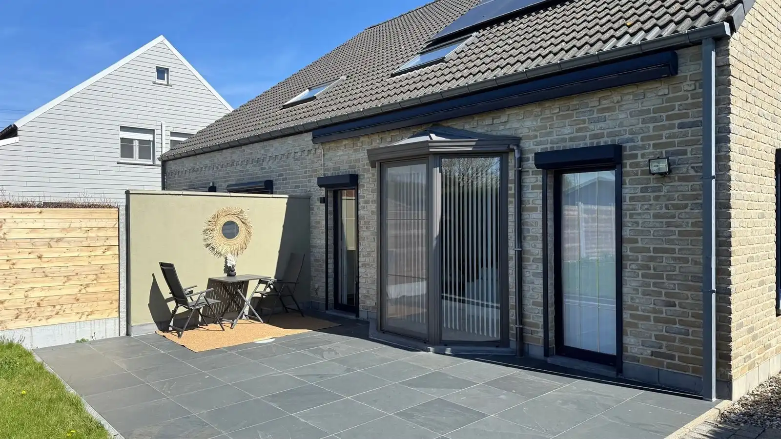 Stijlvolle woning in groene omgeving met 3 slaapkamers foto 11
