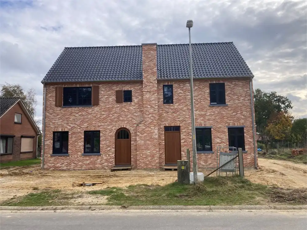 2 charmante herenwoningen op percelen van ca 3are foto 4