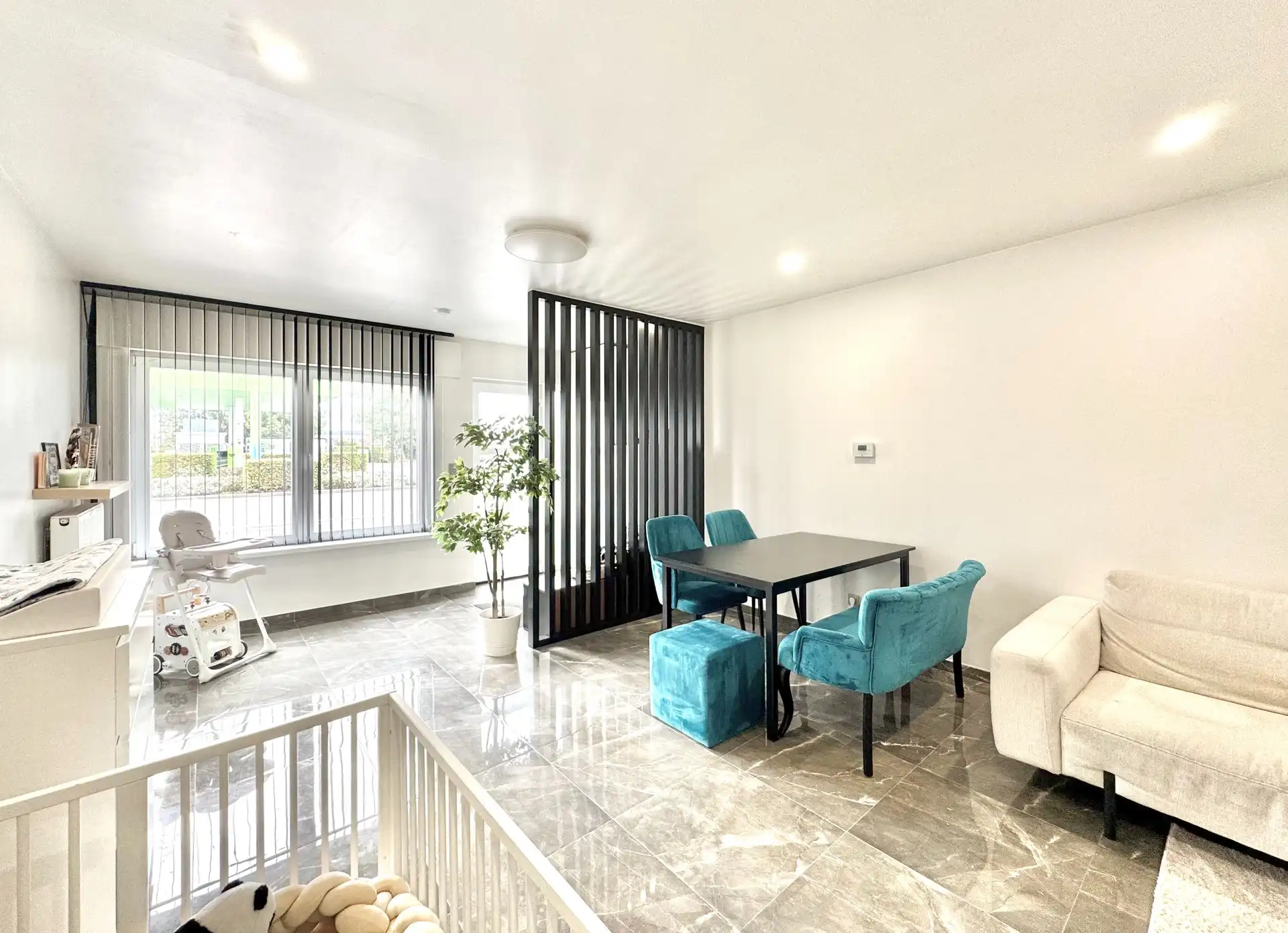 WONING MET TUIN & GARAGE MET UITWEG ACHTERAAN foto 8