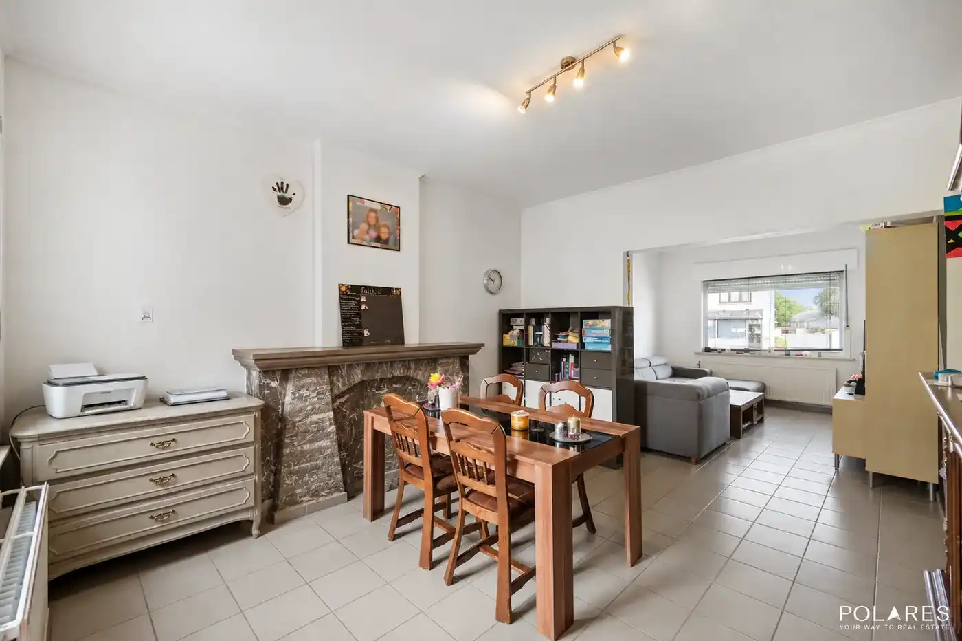 Gerenoveerde gezinswoning met 3 slaapkamers foto 5