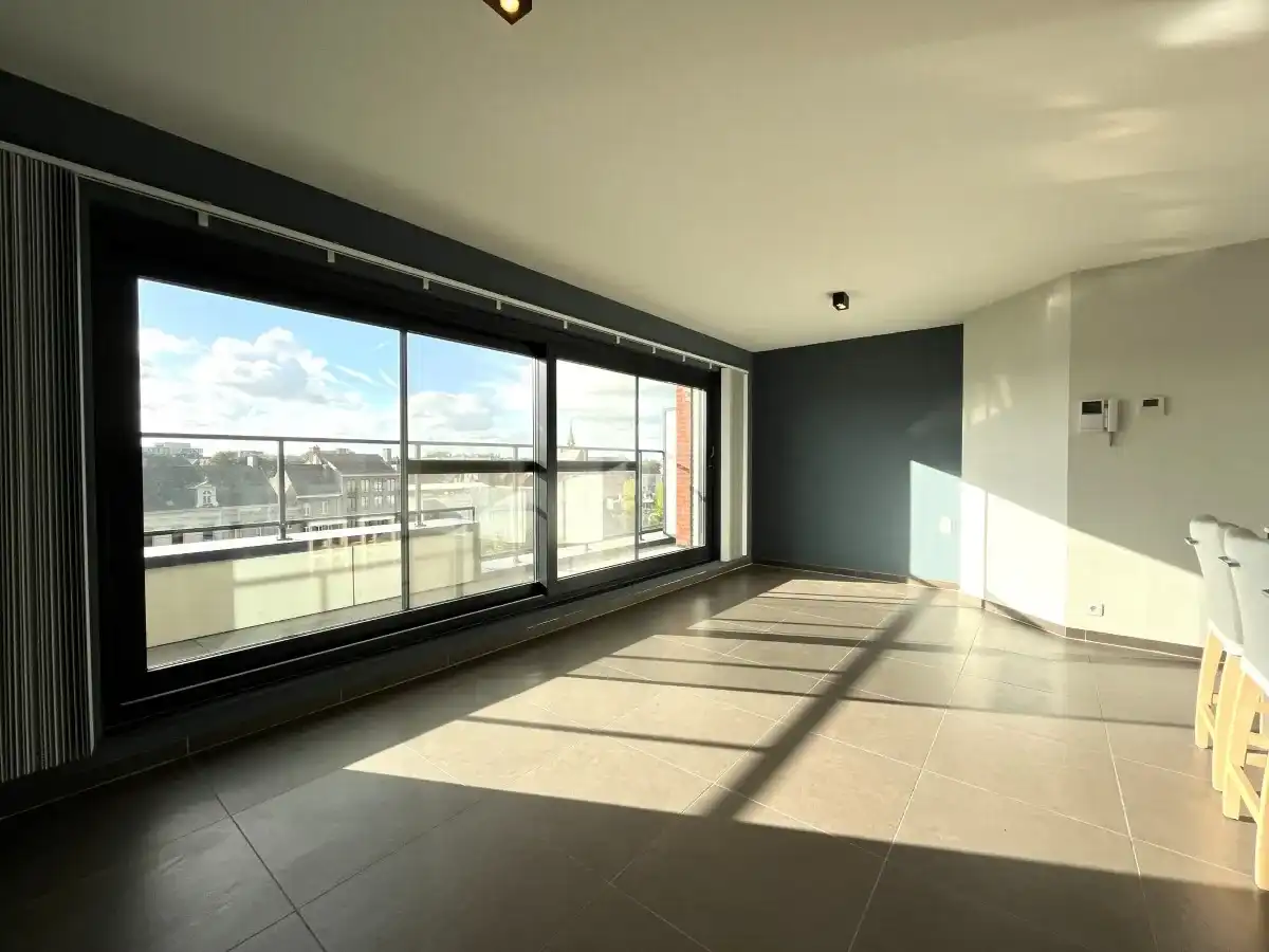 Te huur in Roeselare – Appartement met 2 slaapkamers en terras foto 3