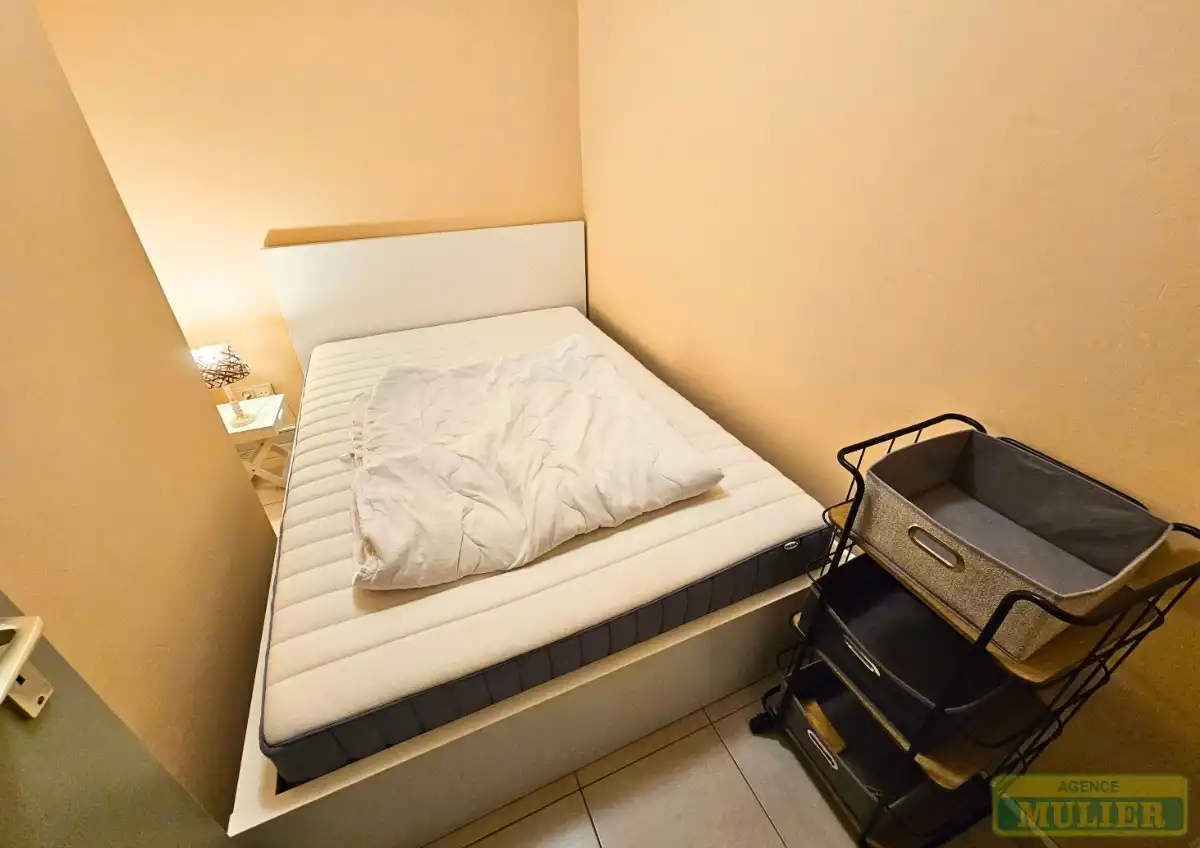 APPARTEMENT MET UNIEKE LIGGING AAN ZEE TE KOOP IN DE PANNE foto 10