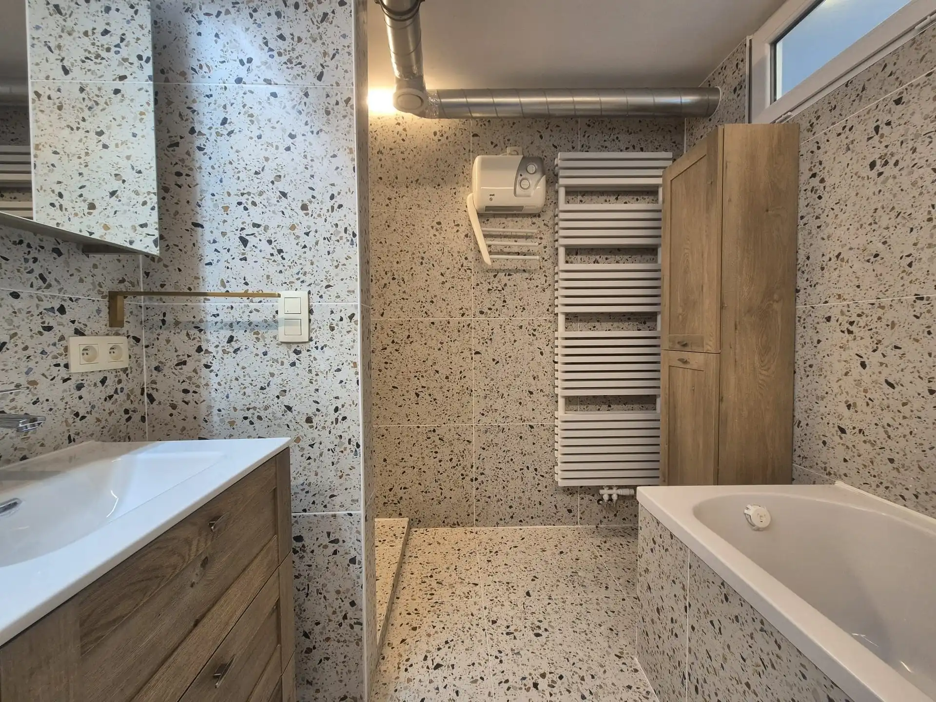 Volledig gerenoveerd energiezuinig appartement met 1 slaapkamer, rustig gelegen aan het bos van Wetteren foto 18