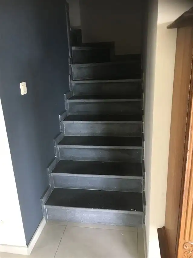 Recente woning, drie slpk, ruime zolder op rustige locatie foto 17