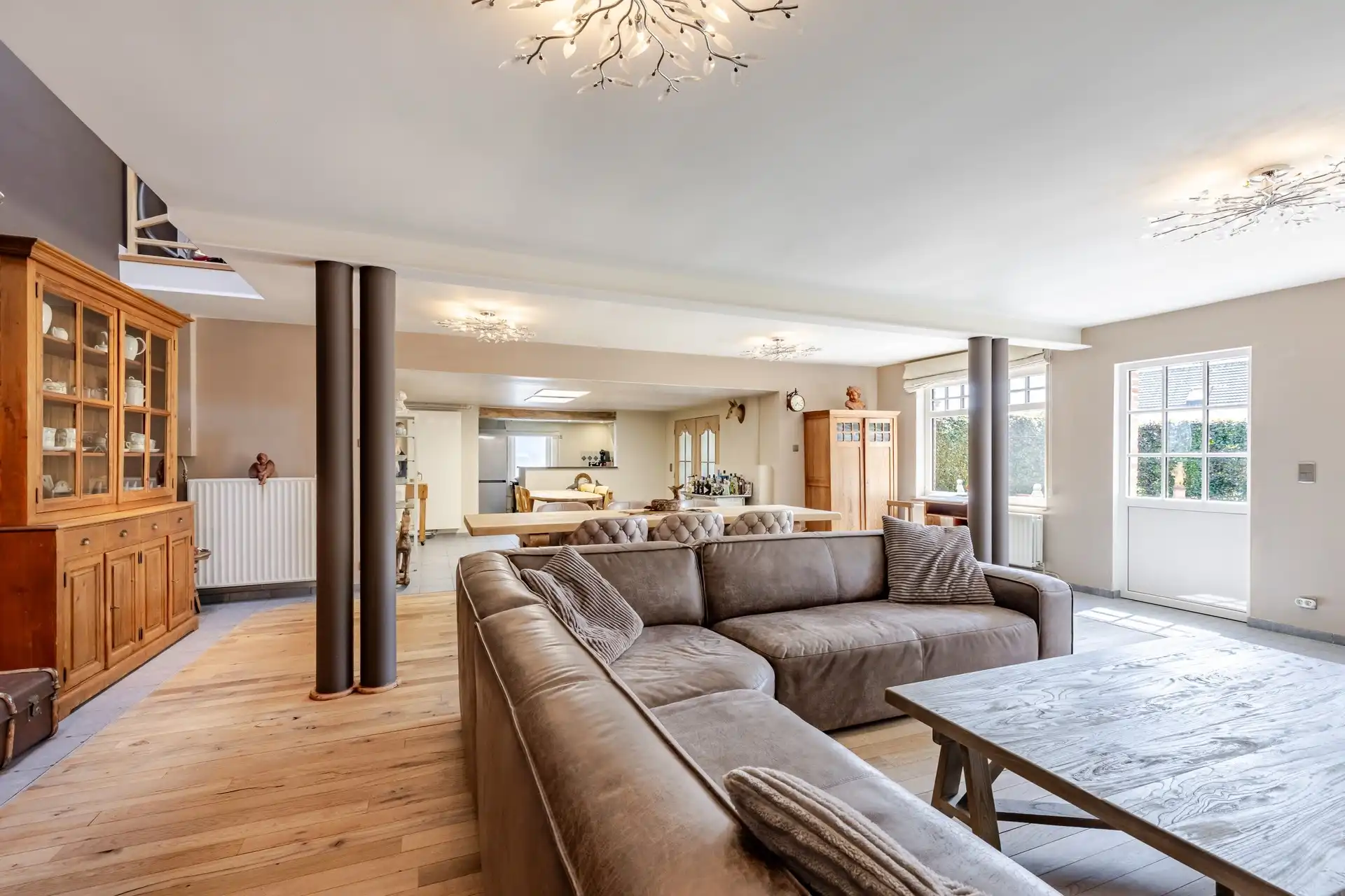 Karaktervolle woning op een rustige ligging met zuidgerichte tuin foto 5