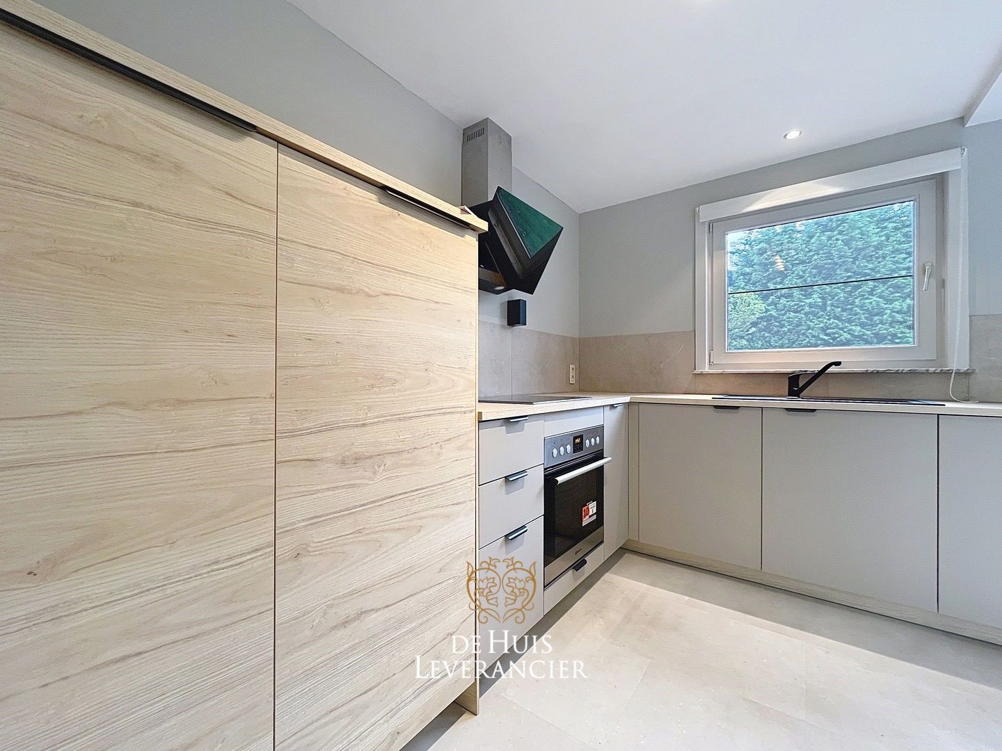 Instapklare, gerenoveerde villa in het hart van Kontich waar rust en comfort gegarandeerd worden foto 14