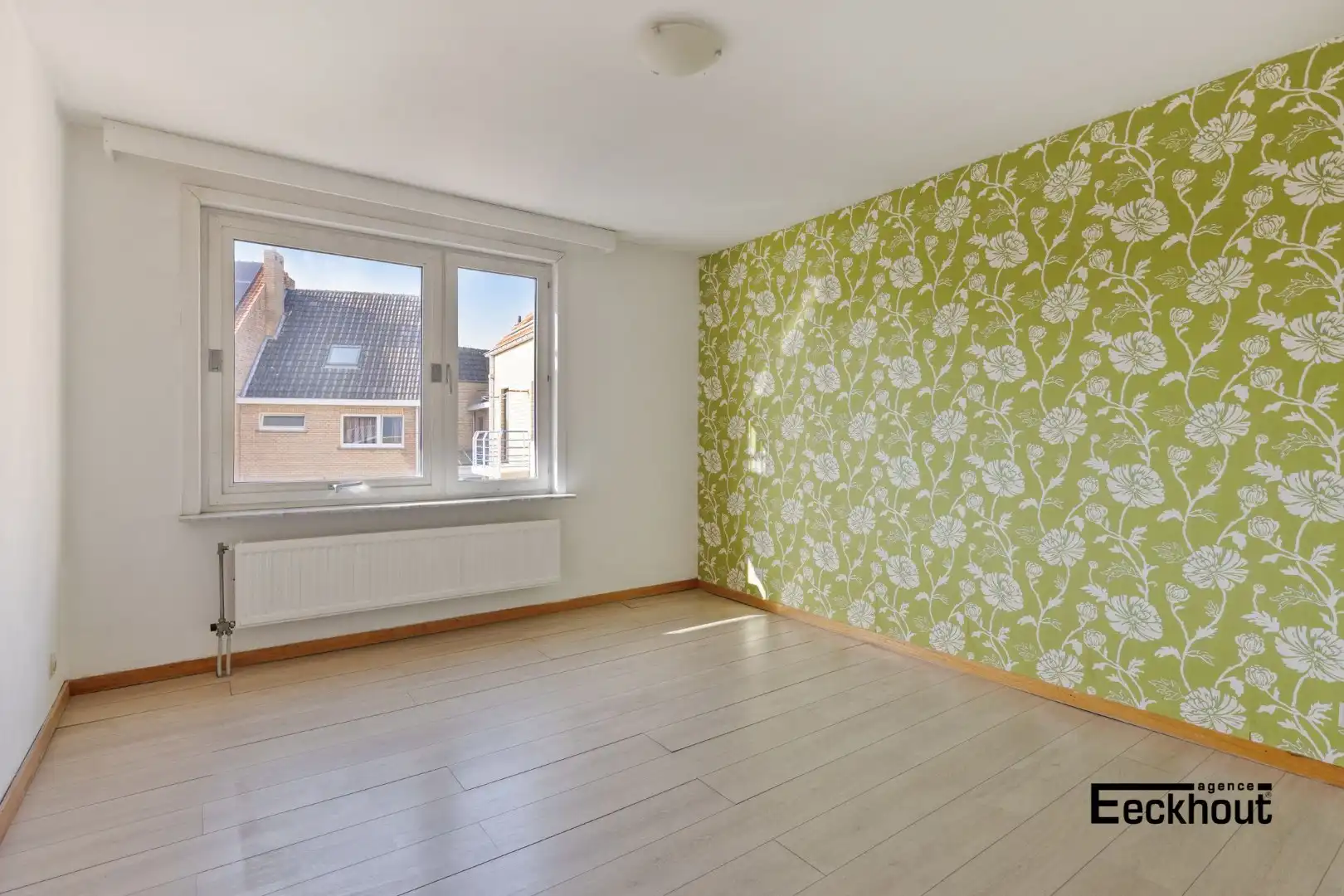 Zeer ruim appartement op gunstige ligging! foto 8