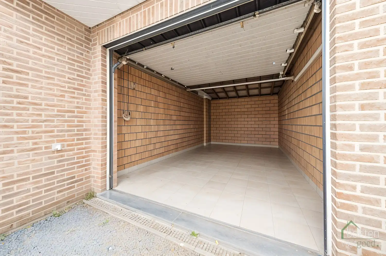 IZENBERGE: Recente rijwoning met alle comfort, 3 slaapkamers, gezellig tuintje en garage op 151m² grondopp. foto 20