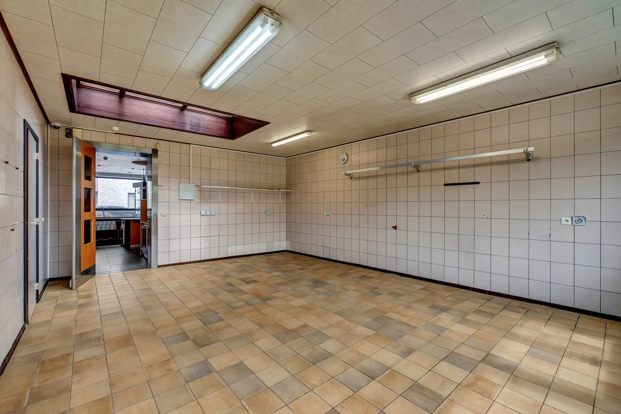 Handelshuis met commercieel gkvls en app met 3 slpks en tuin foto 9
