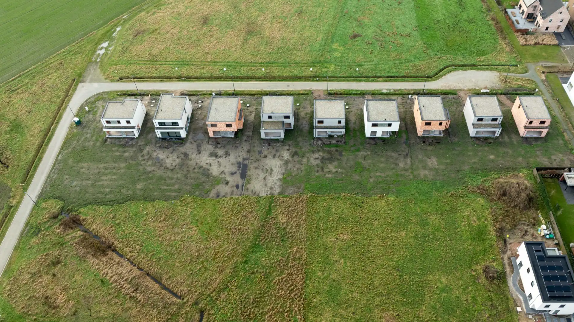 Bouwgronden voor open bebouwing in landelijke omgeving foto 5