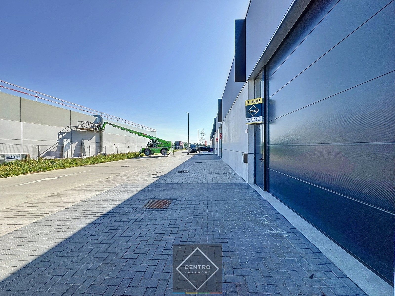 Nieuwbouw KMO-unit (± 225m²) met 3 parkeerplaatsen op bedrijventerrein "Het Stoomtuig". Vlotte verbinding Ring Roeselare/E403 ! foto 2