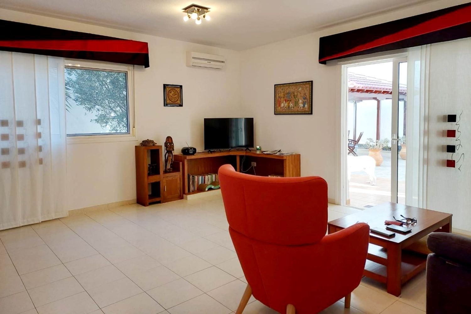 Gelijkvloers appartement met zeer ruim terras foto 6