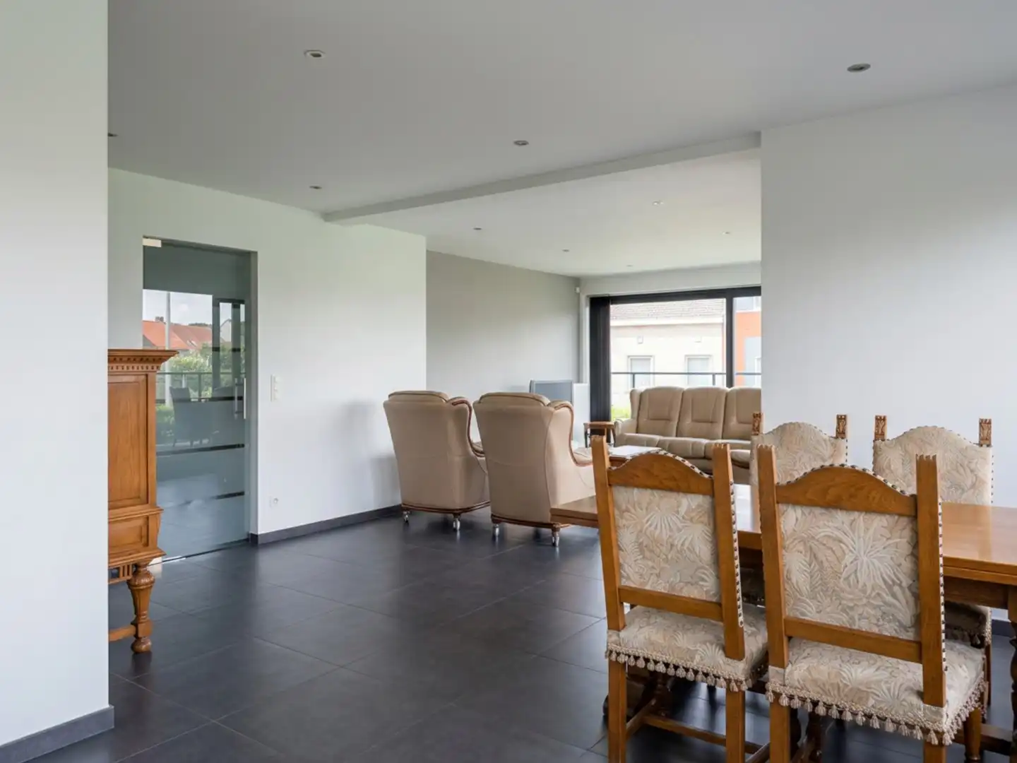 Energiezuinig appartement met 2 slpk en garagebox te huur in Sleidinge foto 9