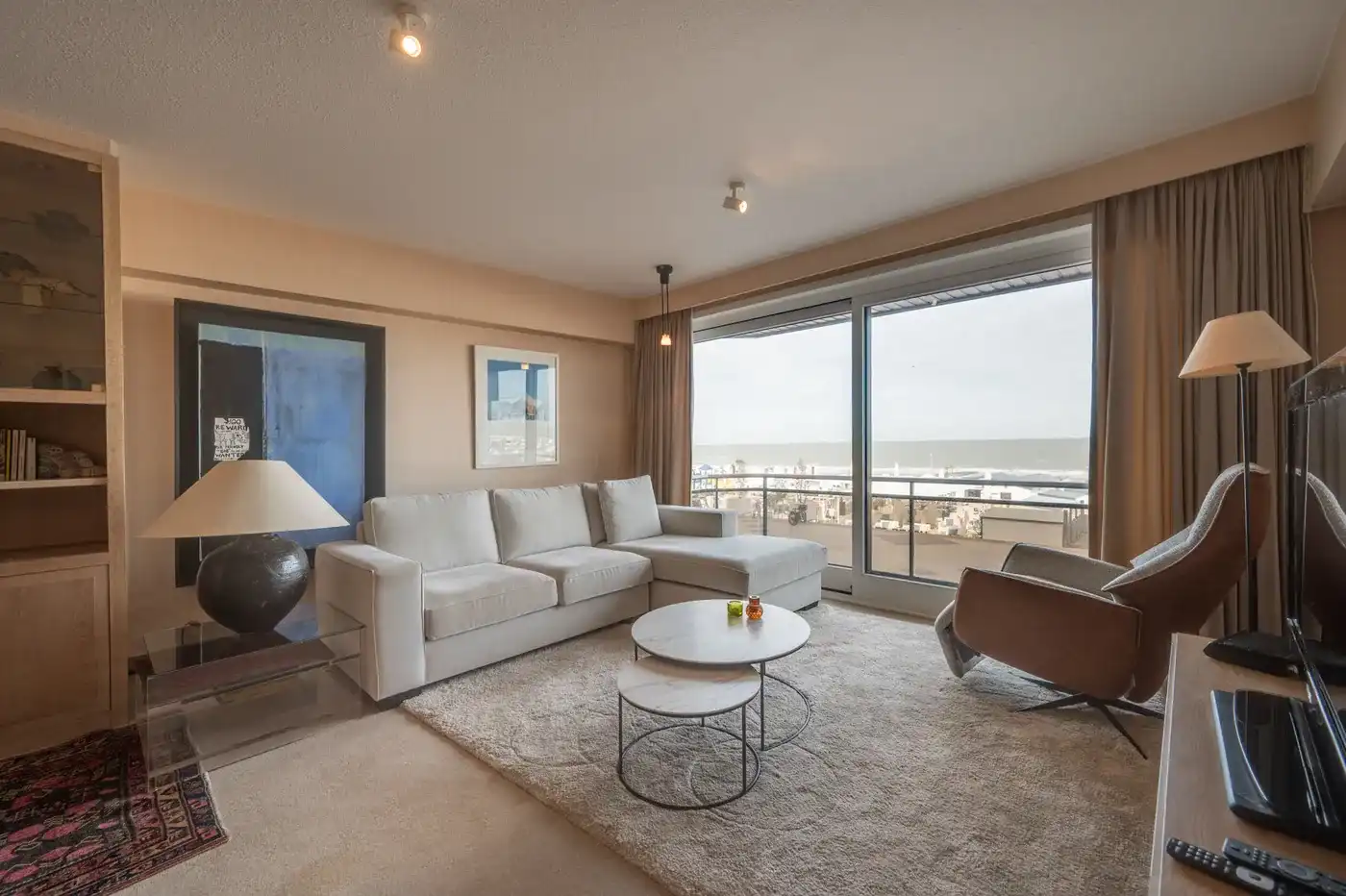 Te renoveren appartement gelegen op een fantastische locatie op de zeedijk. foto {{pictureIndex}}