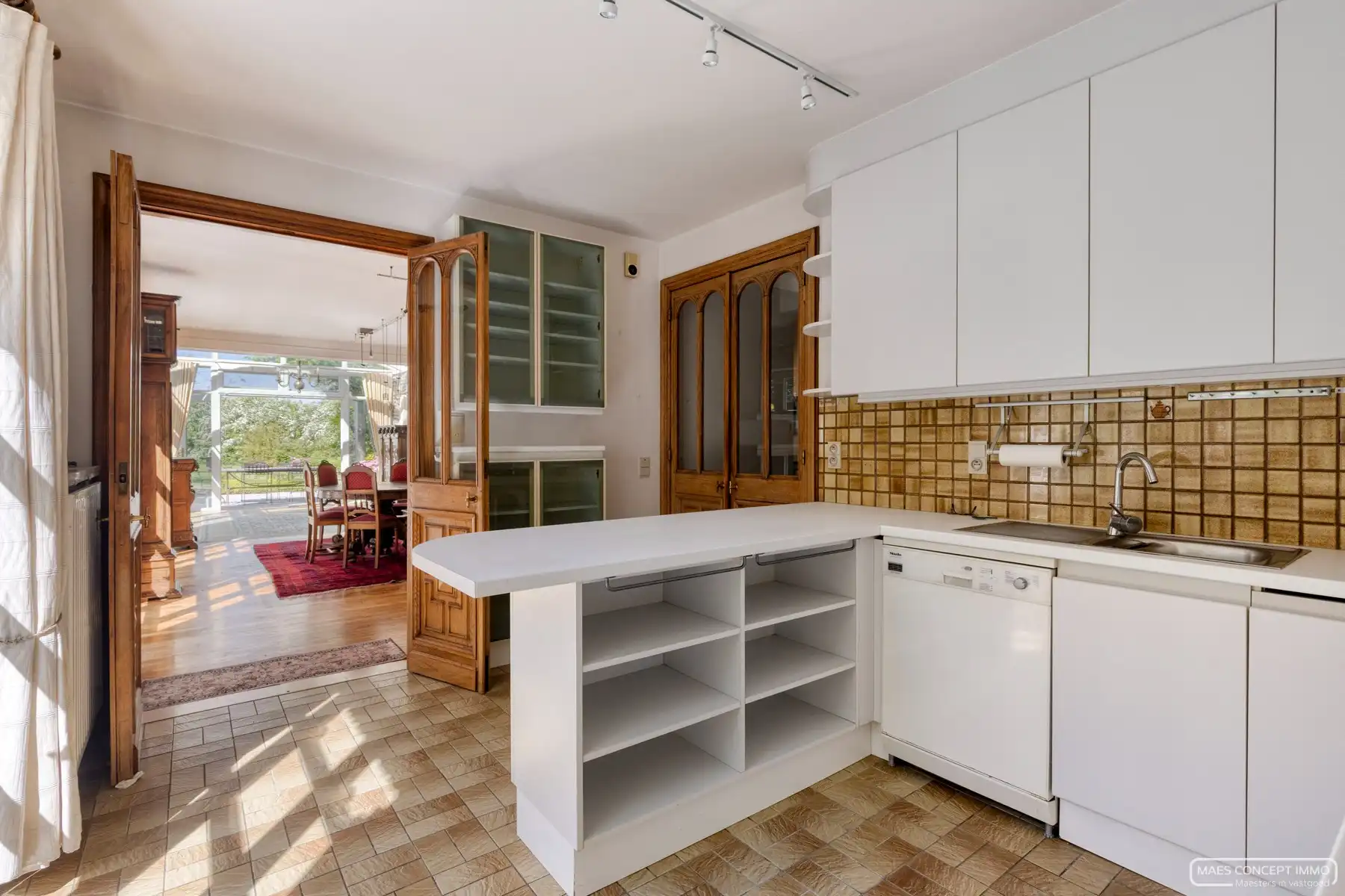 Villa op topligging te koop in Kortrijk foto 11