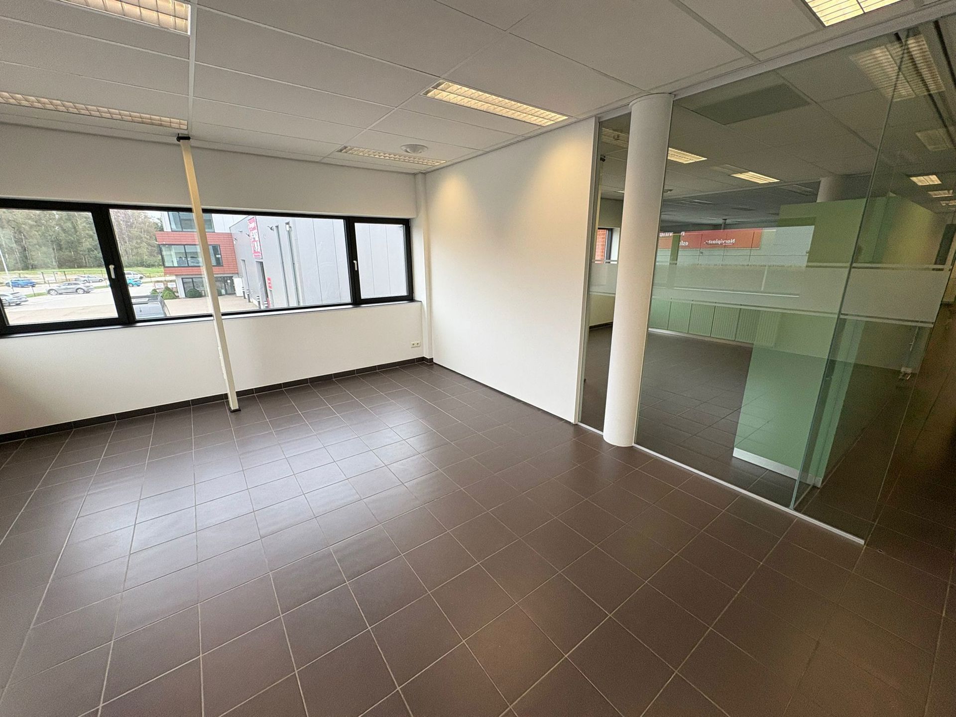 Kantooruimte 370m² te huur Geel  foto 24