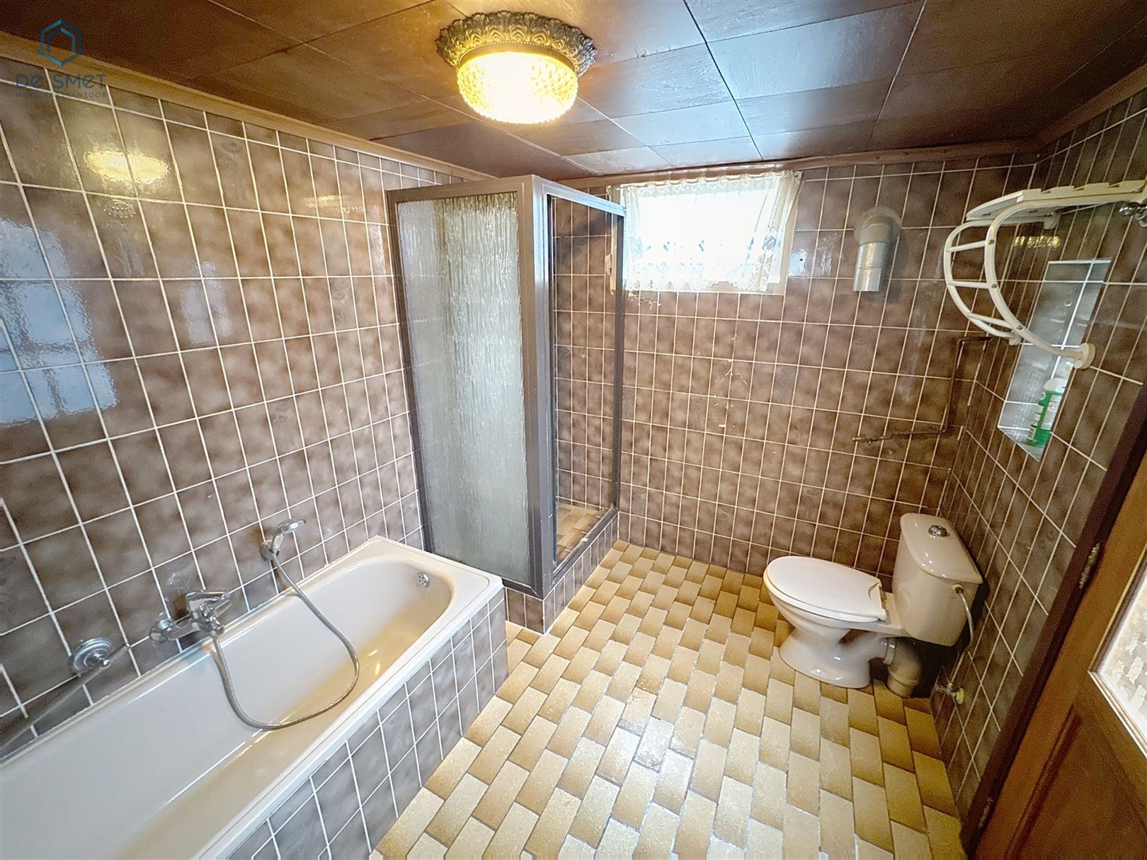 Te renoveren woning met 2 slaapkamers, terras én tuin hartje Geraardsbergen foto 9
