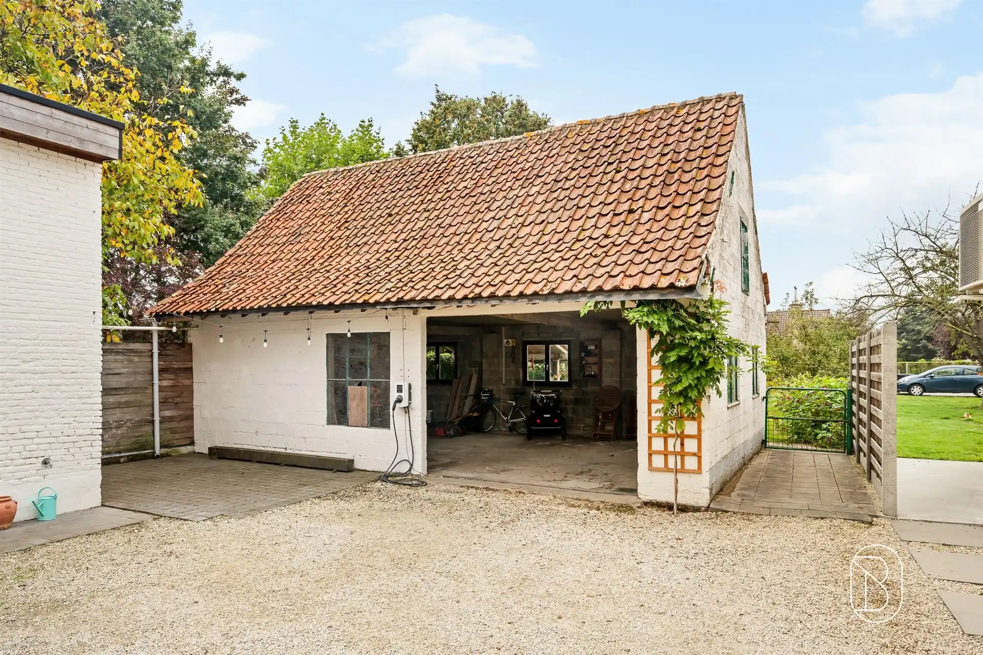 Charmante woning met grote tuin en bijgebouw foto 14