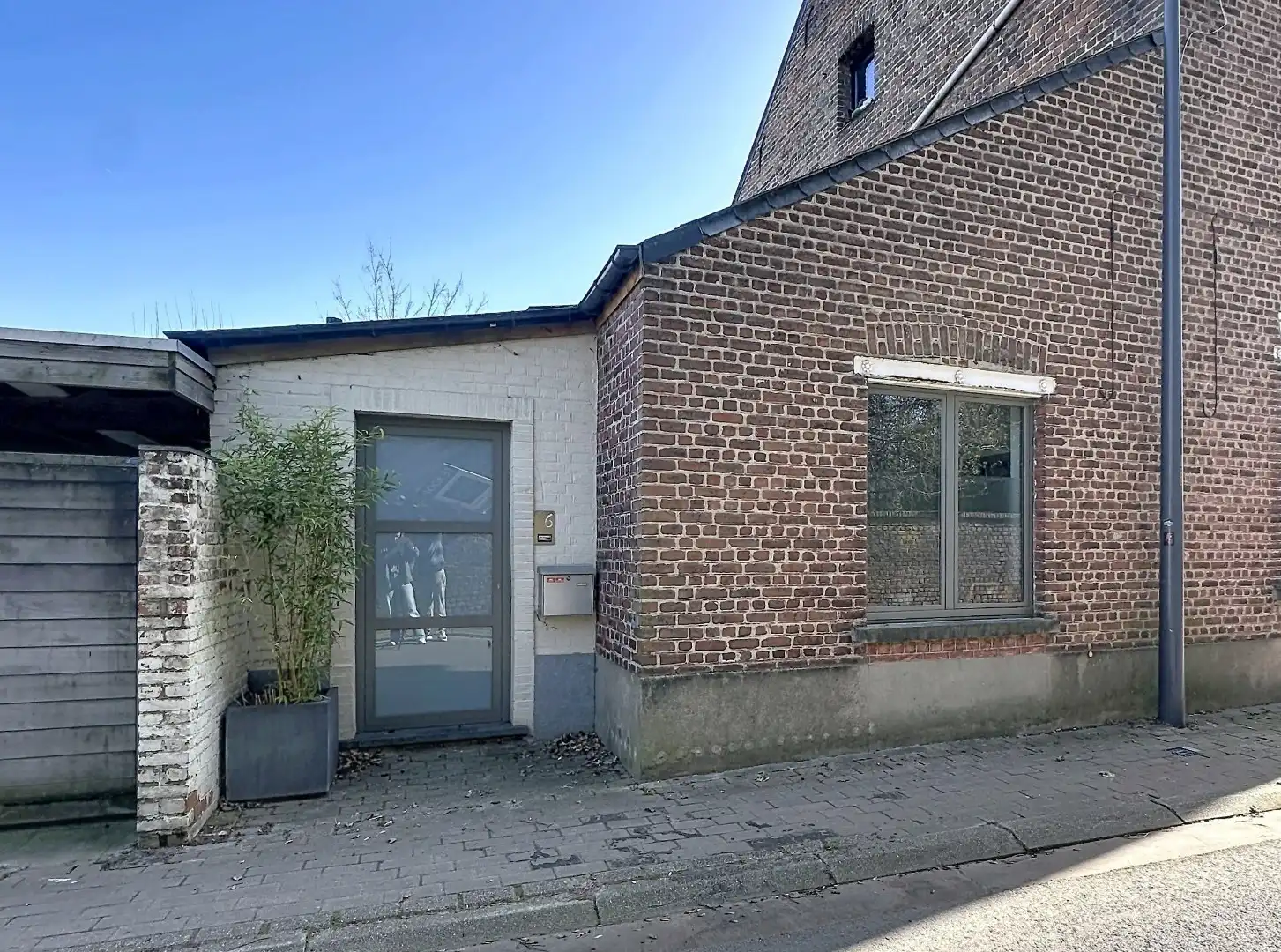 Instapklaar huisje met zonnig terras in Herent foto 19
