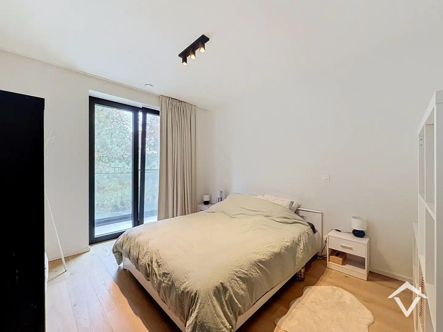 Prachtige penthouse met twee slaapkamers, autostaanplaats en zonnig terras te Rumbeke foto 15