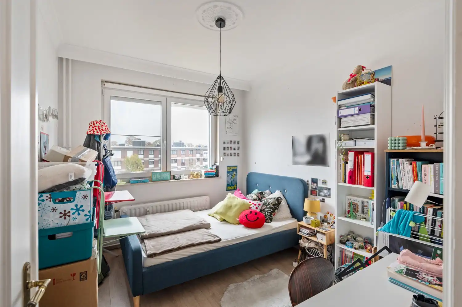 Appartement met 2 slaapkamers en kelderberging op de 3de verdieping in het centrum van Deurne! foto 9