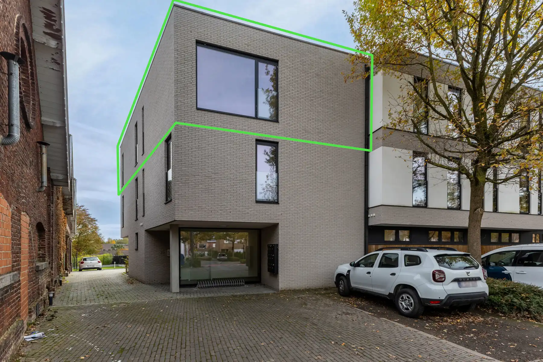 OPTIE Zeer recent appartement met 1à2 slaapkamers en staanplaats foto 2