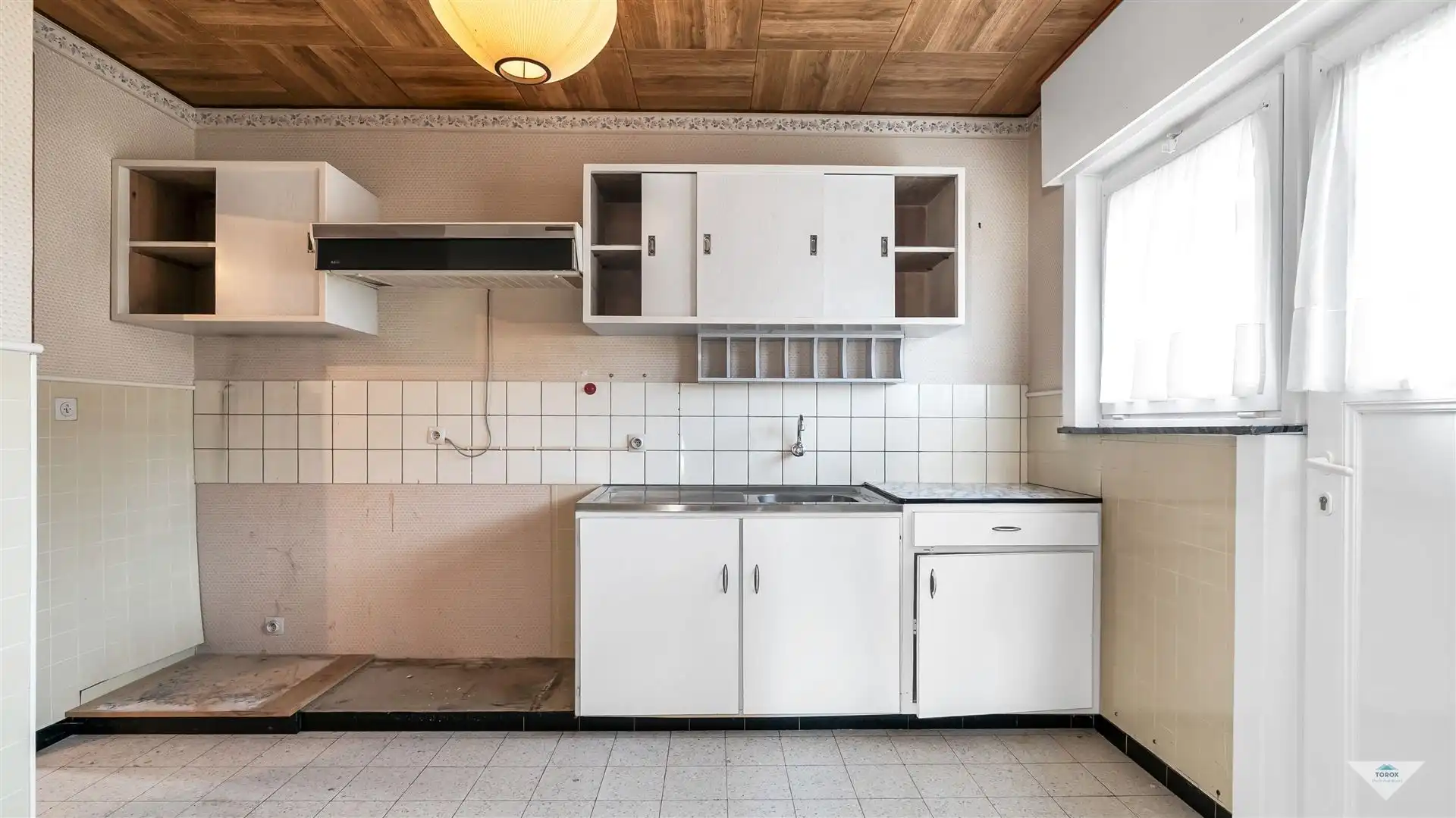 Te renoveren woning in rustige doodlopende straat foto 7