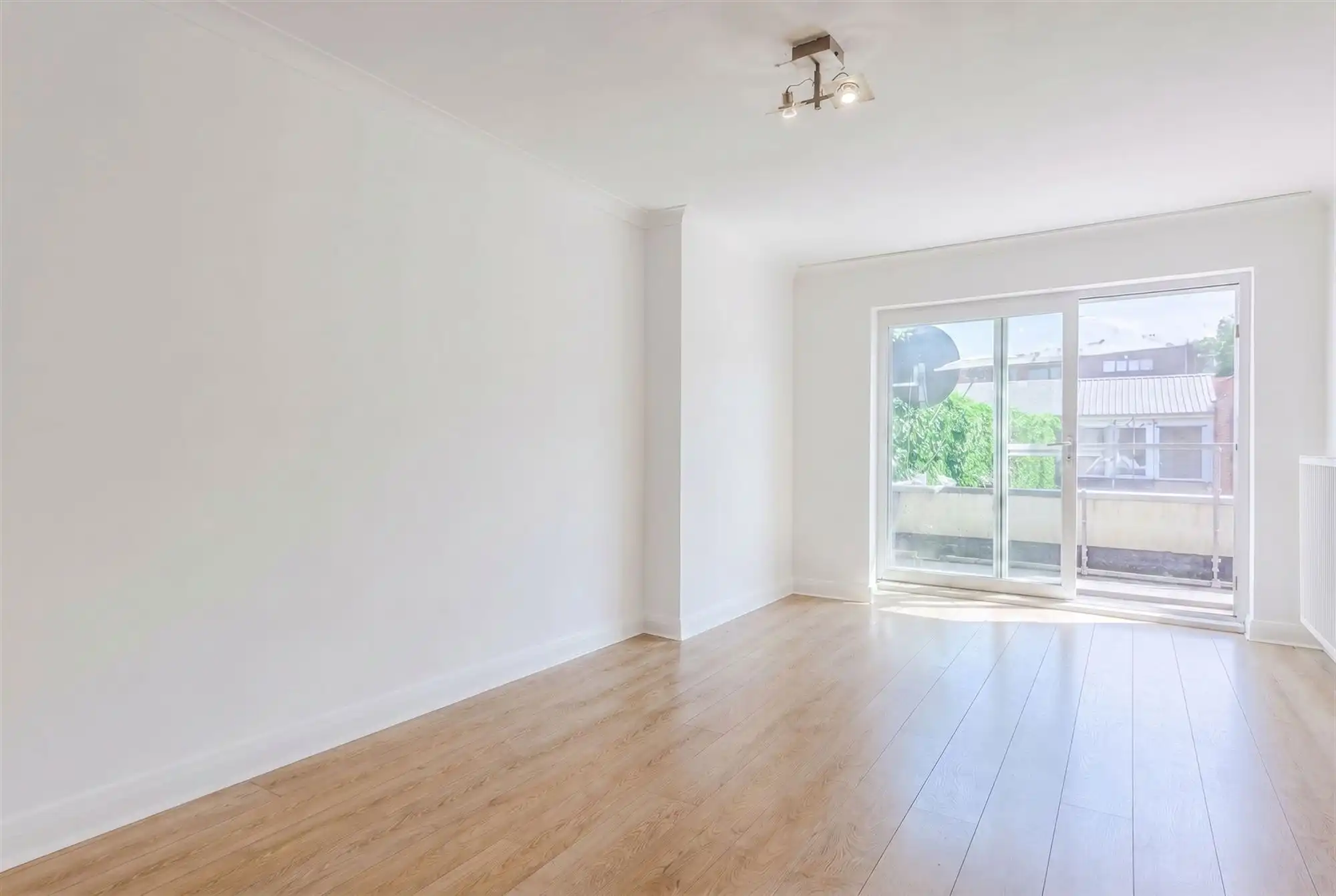 Opbrengsteigendom met 3 verhuurde appartementen foto 5